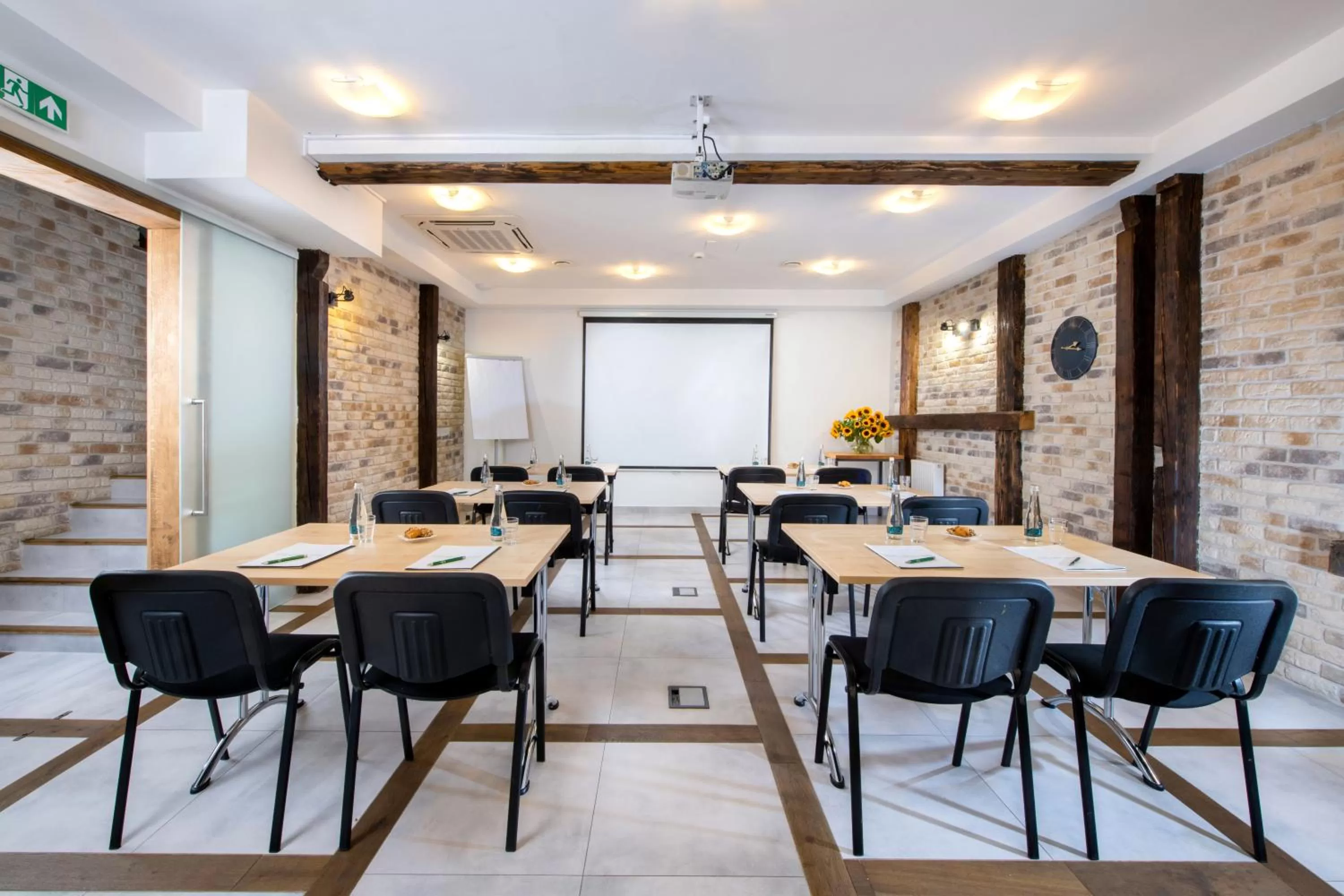 Meeting/conference room in Plaza Boutique Hotel