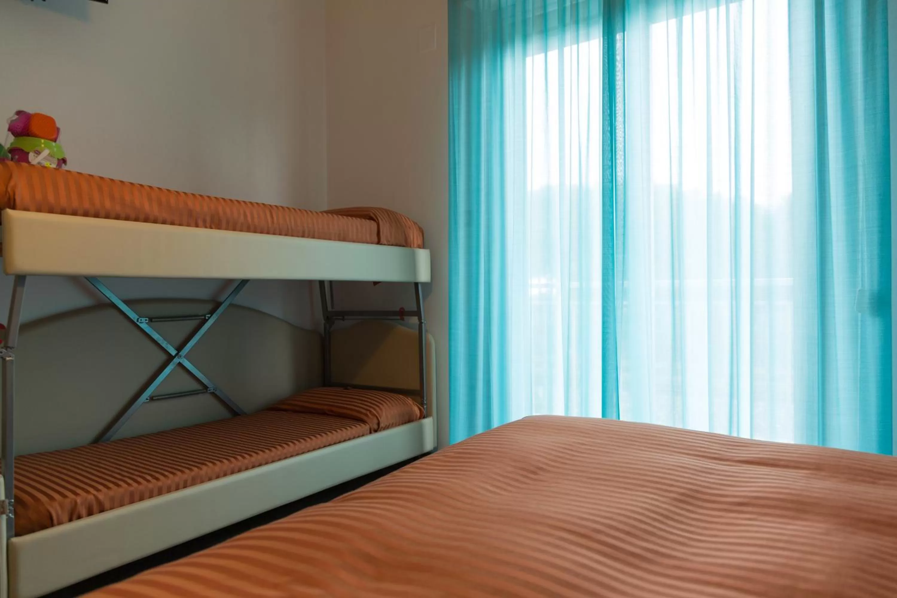 bunk bed, Bed in Hotel Miramare