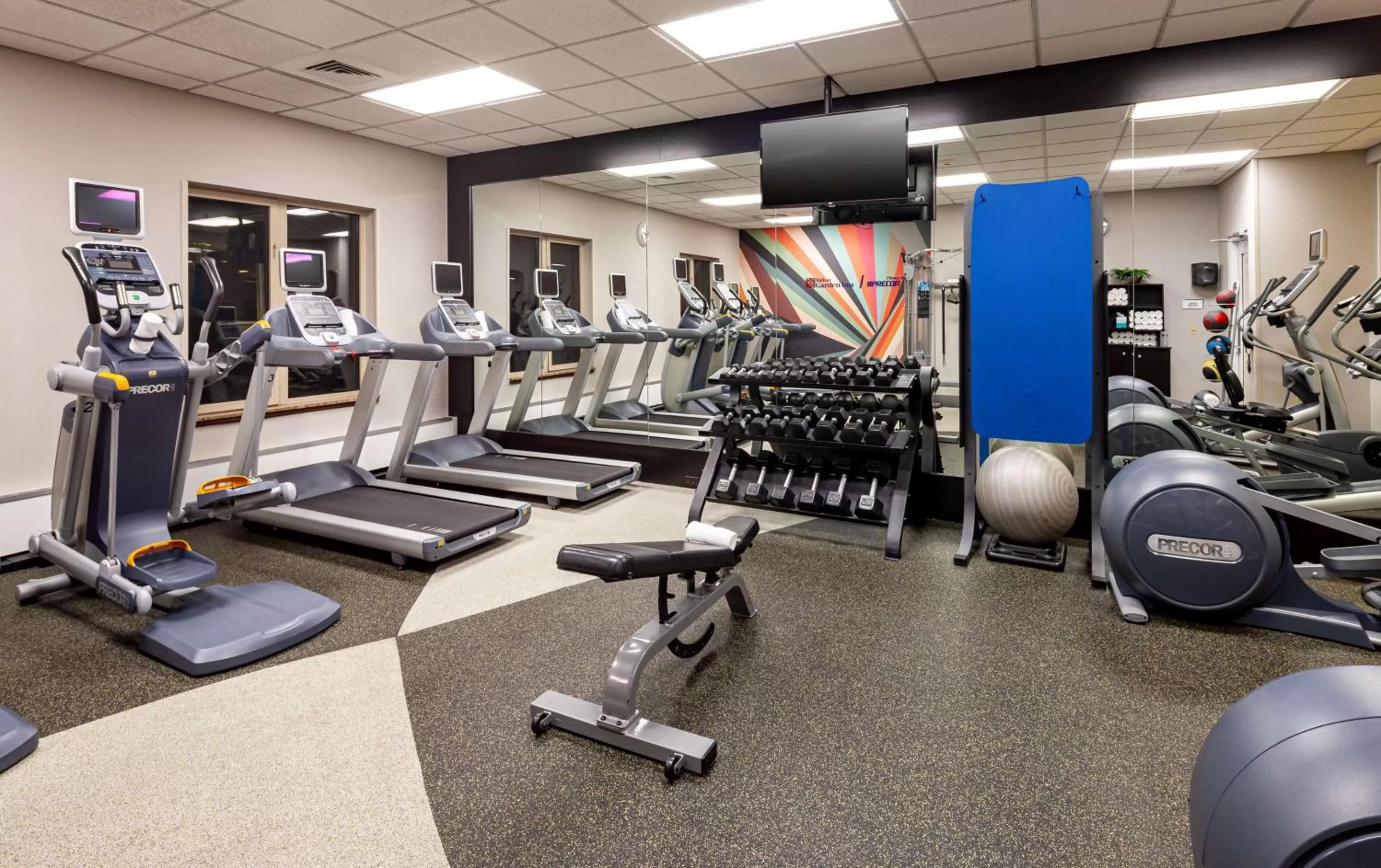 Fitness centre/facilities in Hilton Garden Inn Chicago O'Hare Airport