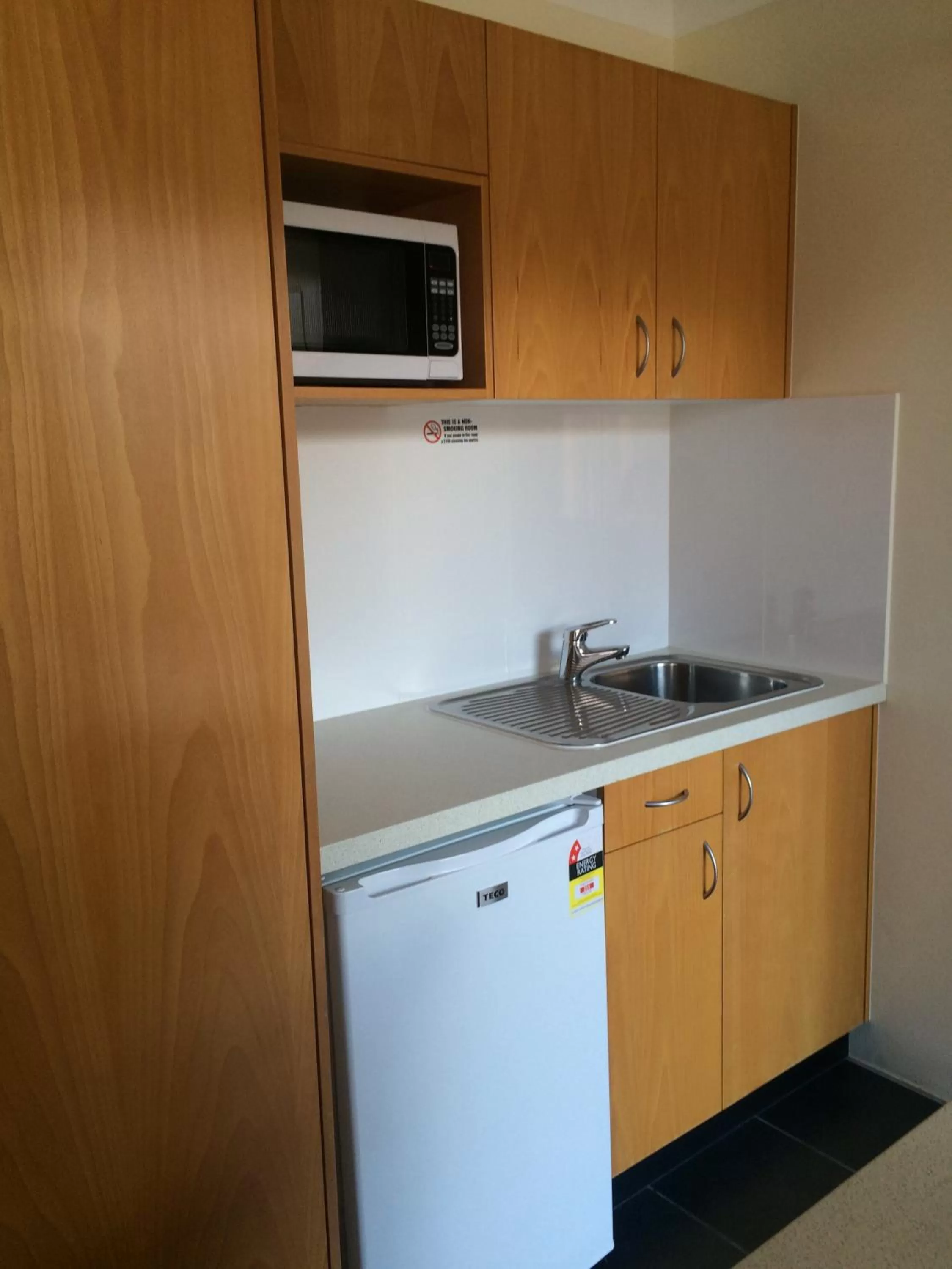 Kitchen or kitchenette in Park Beach Resort Motel