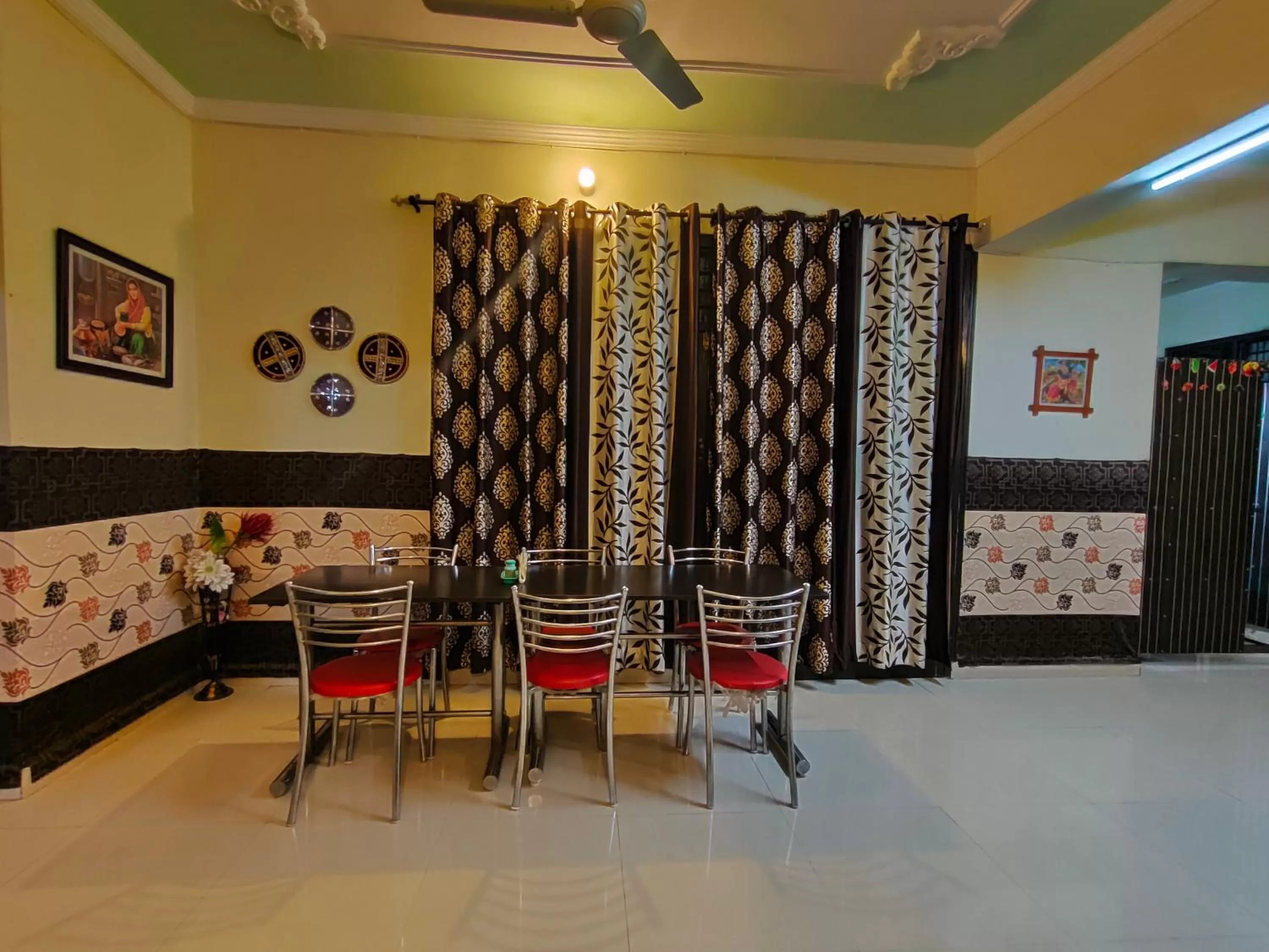 Dining area, Restaurant/Places to Eat in New Chandigarh Holiday Home