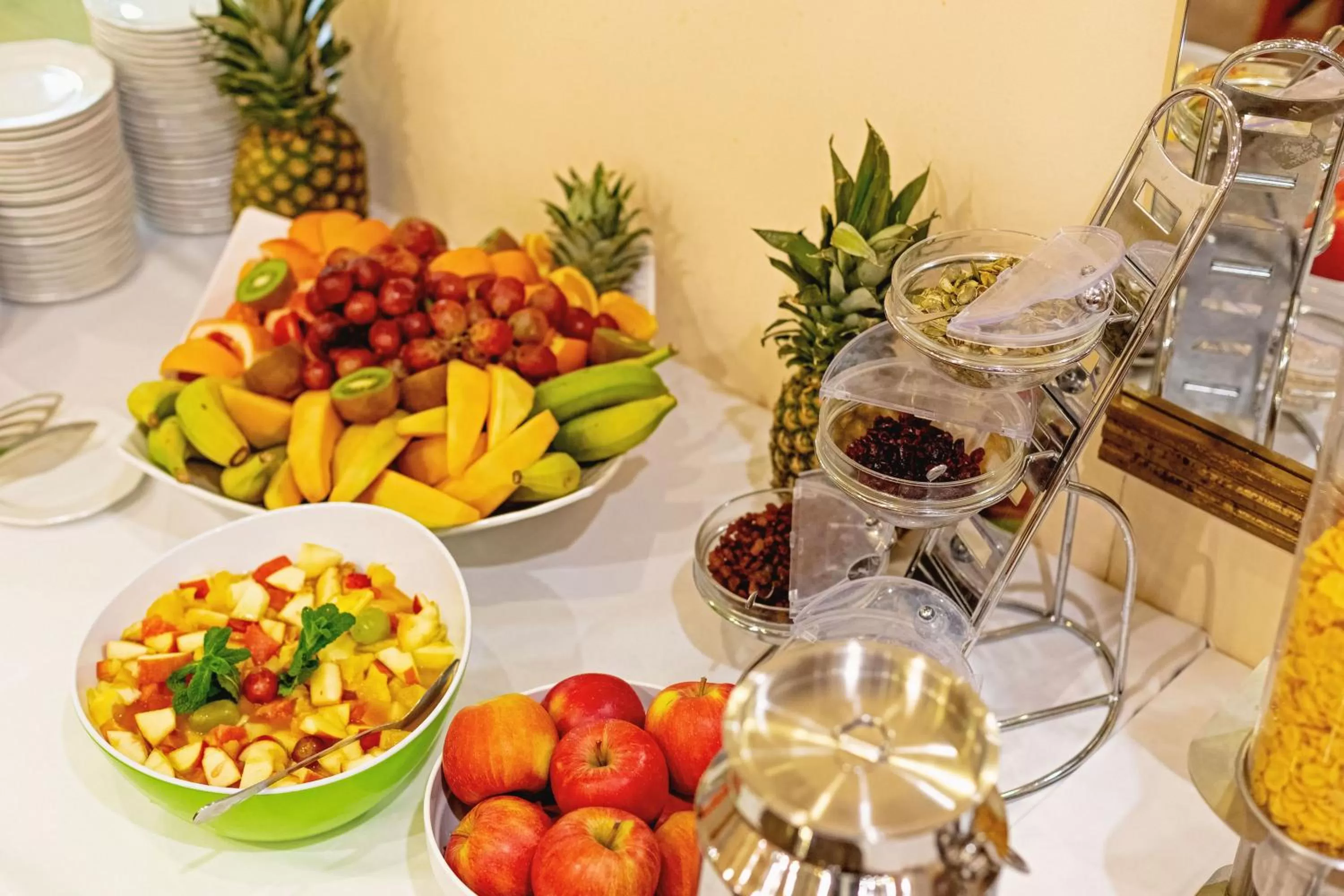 Buffet breakfast in Hotel Gromada Warszawa Centrum