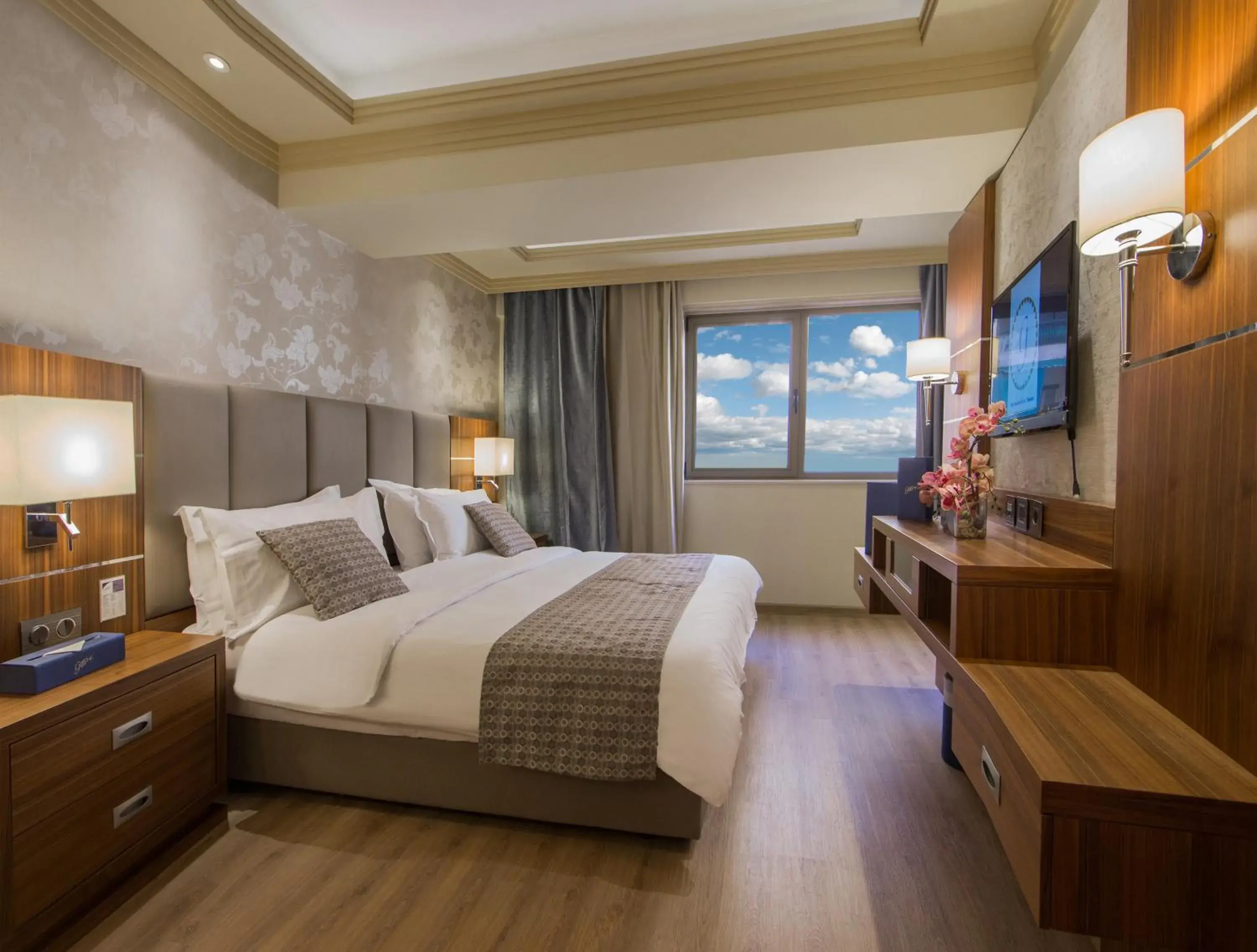 Deluxe Double Room in Gems Hotel Deluxe Double Room in Gems Hotel