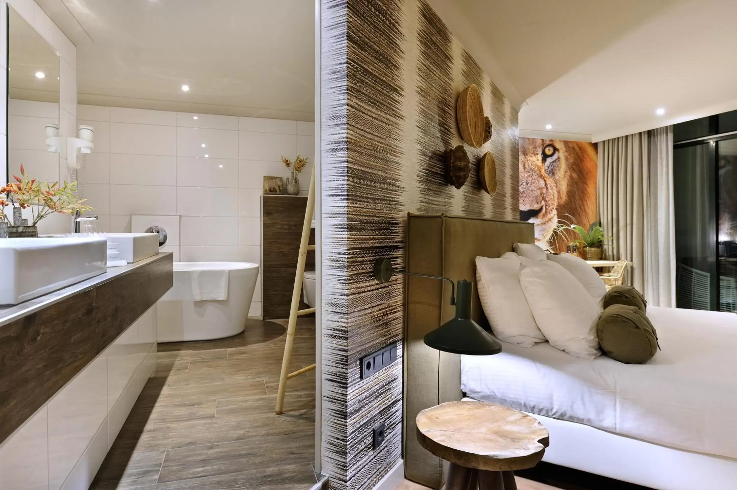Safari Suite in Van der Valk Theaterhotel Almelo Safari Suite in Van der Valk Theaterhotel Almelo