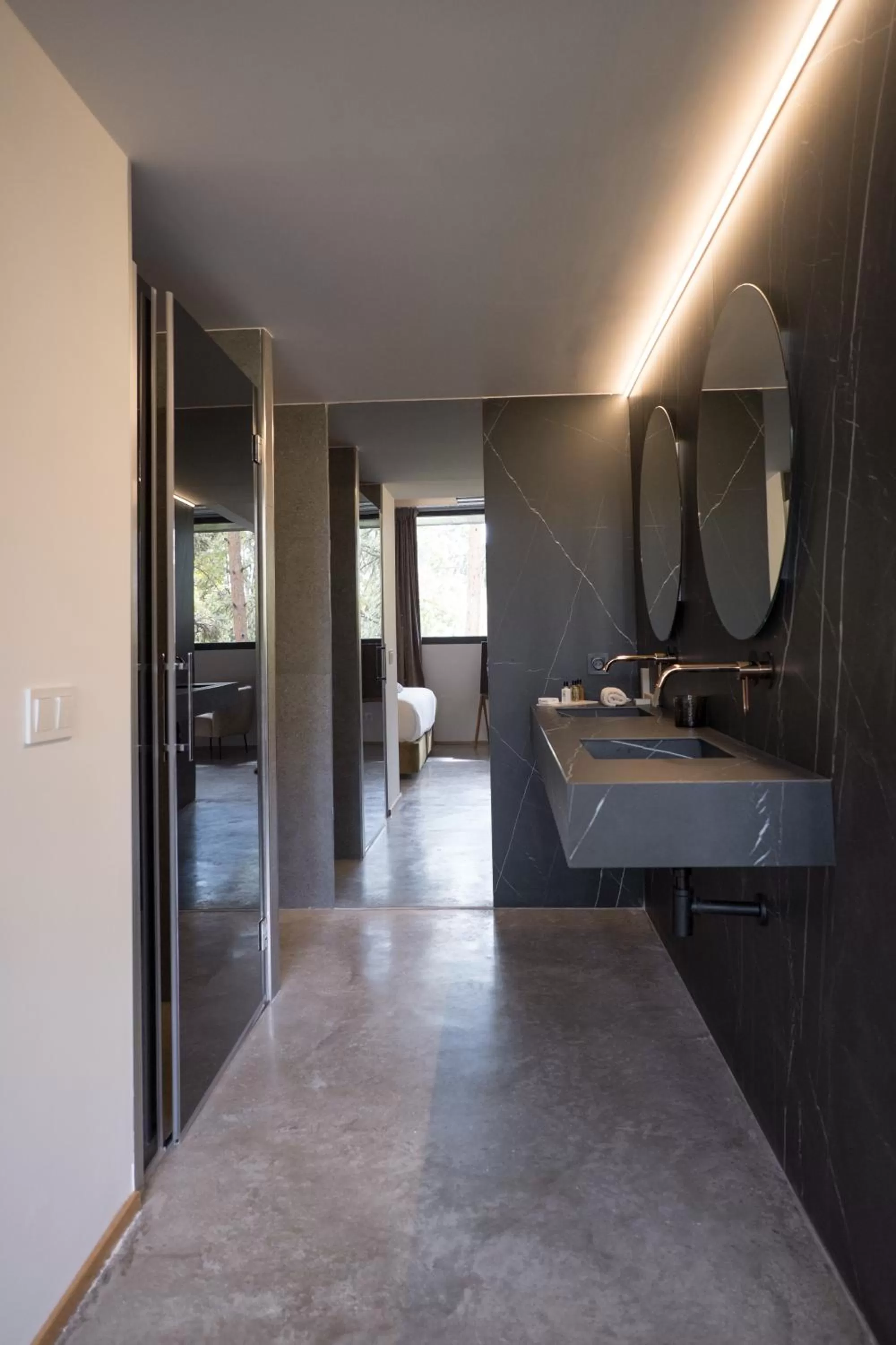 Bathroom in BOX ART ALPINO