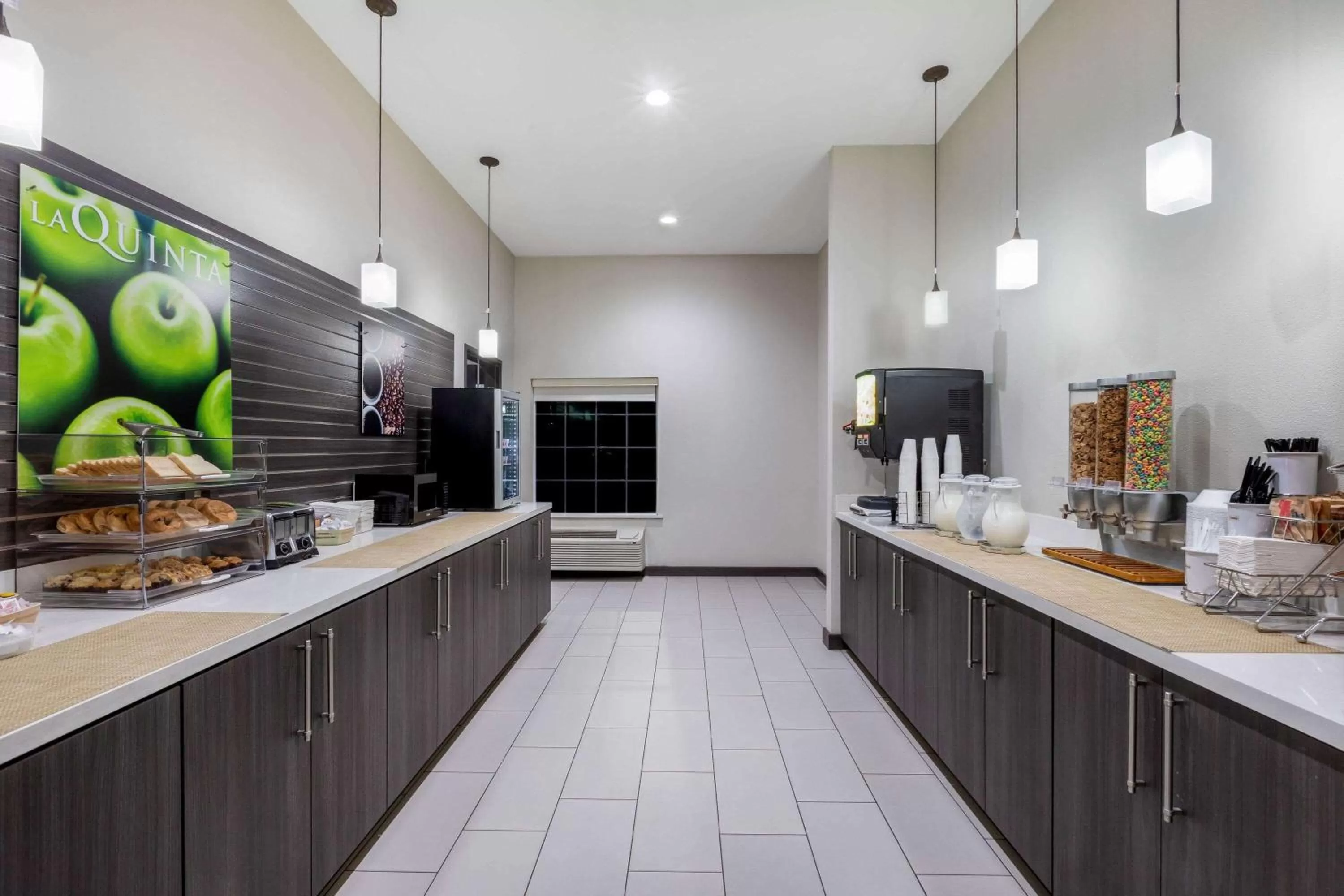 Restaurant/places to eat in La Quinta by Wyndham Claremore