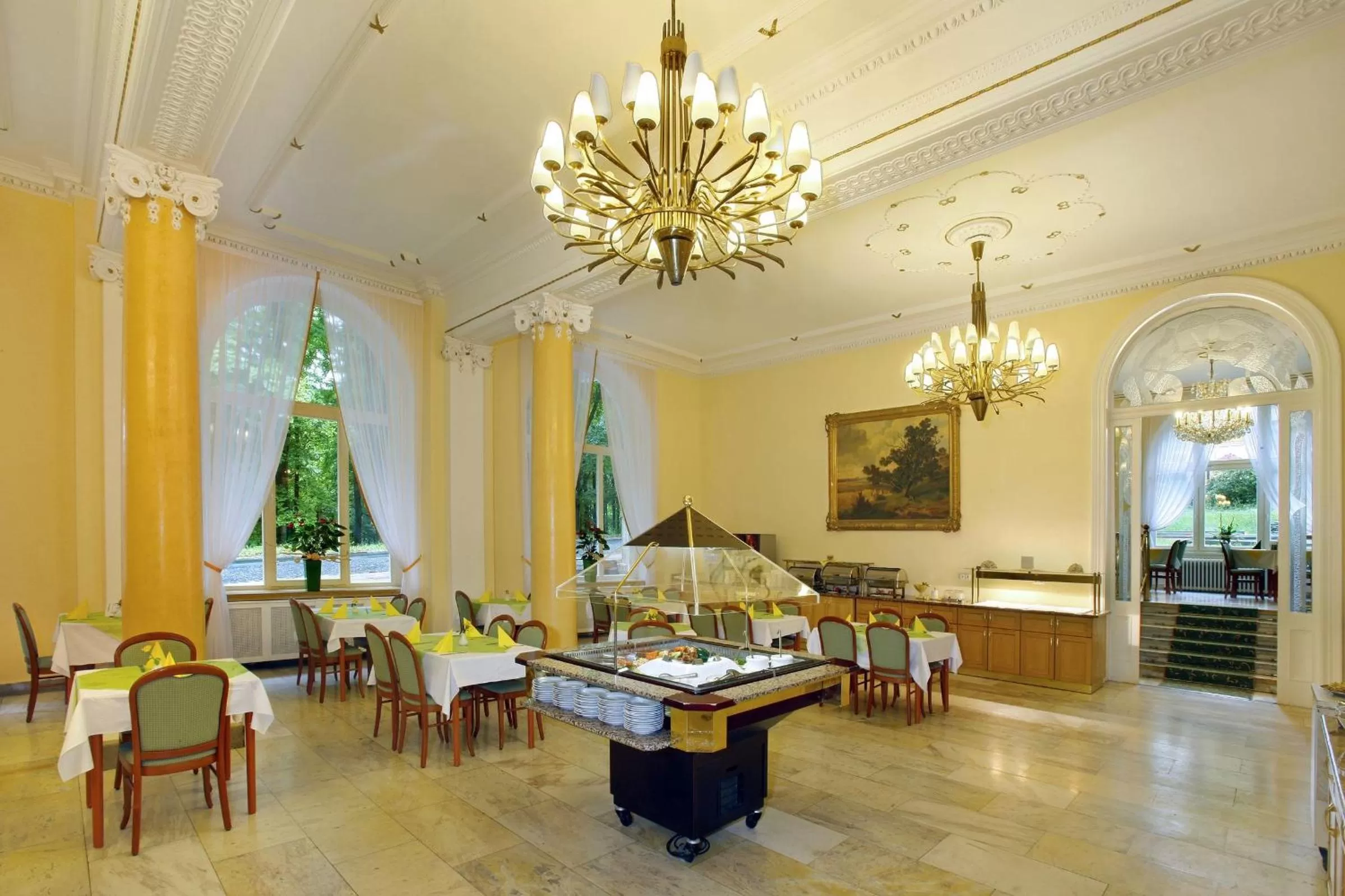 Restaurant/places to eat in Ensana Svoboda