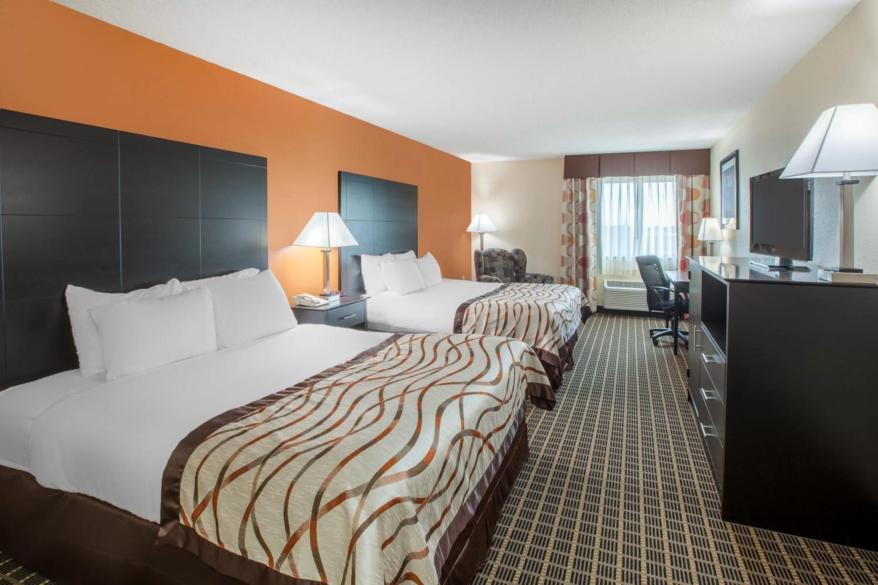 Bedroom, Bed in Baymont by Wyndham South Haven