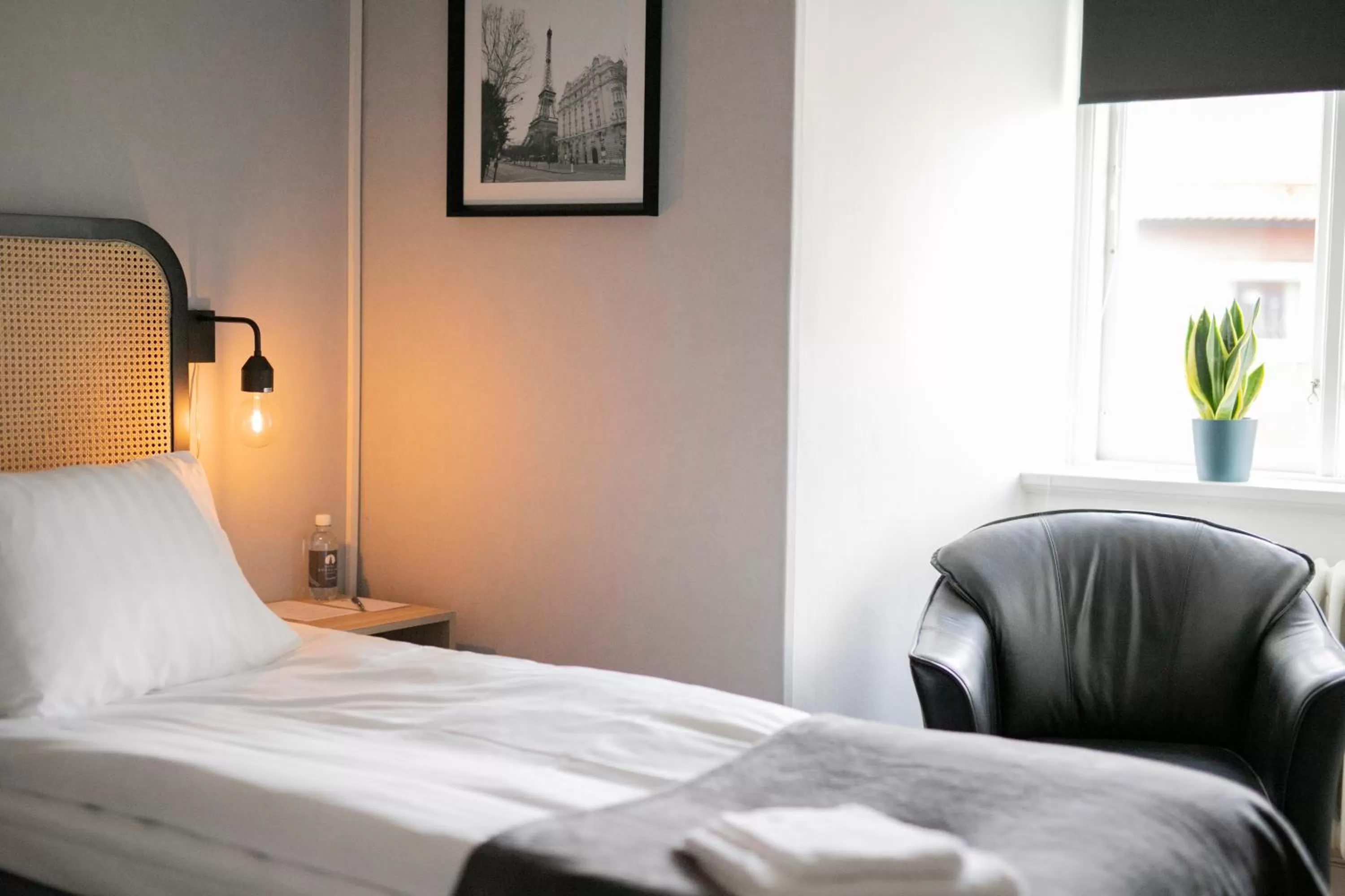 Bed in Hotell & Bistro Rödesund