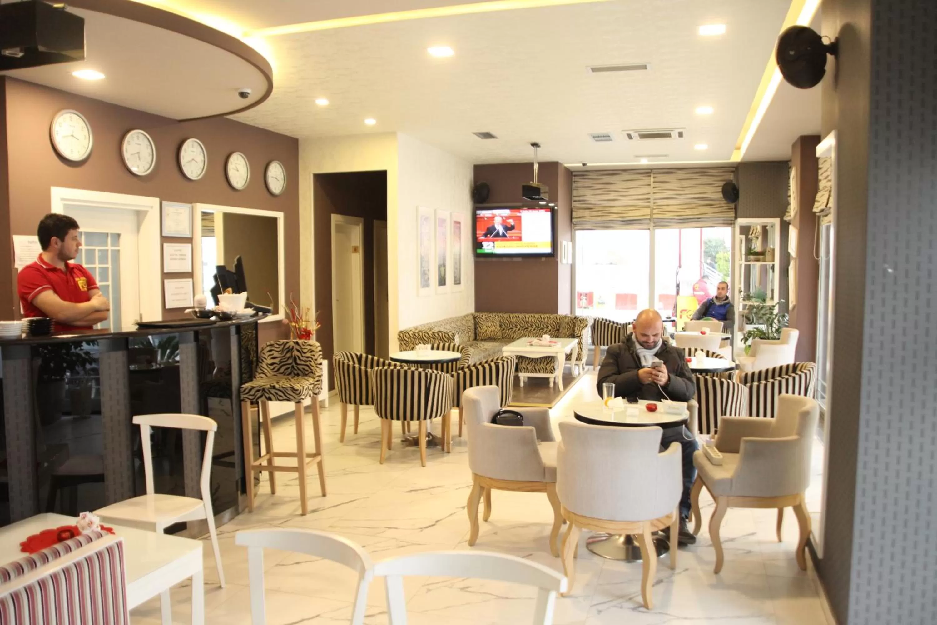 Staff, Restaurant/Places to Eat in Fjortes Hotel