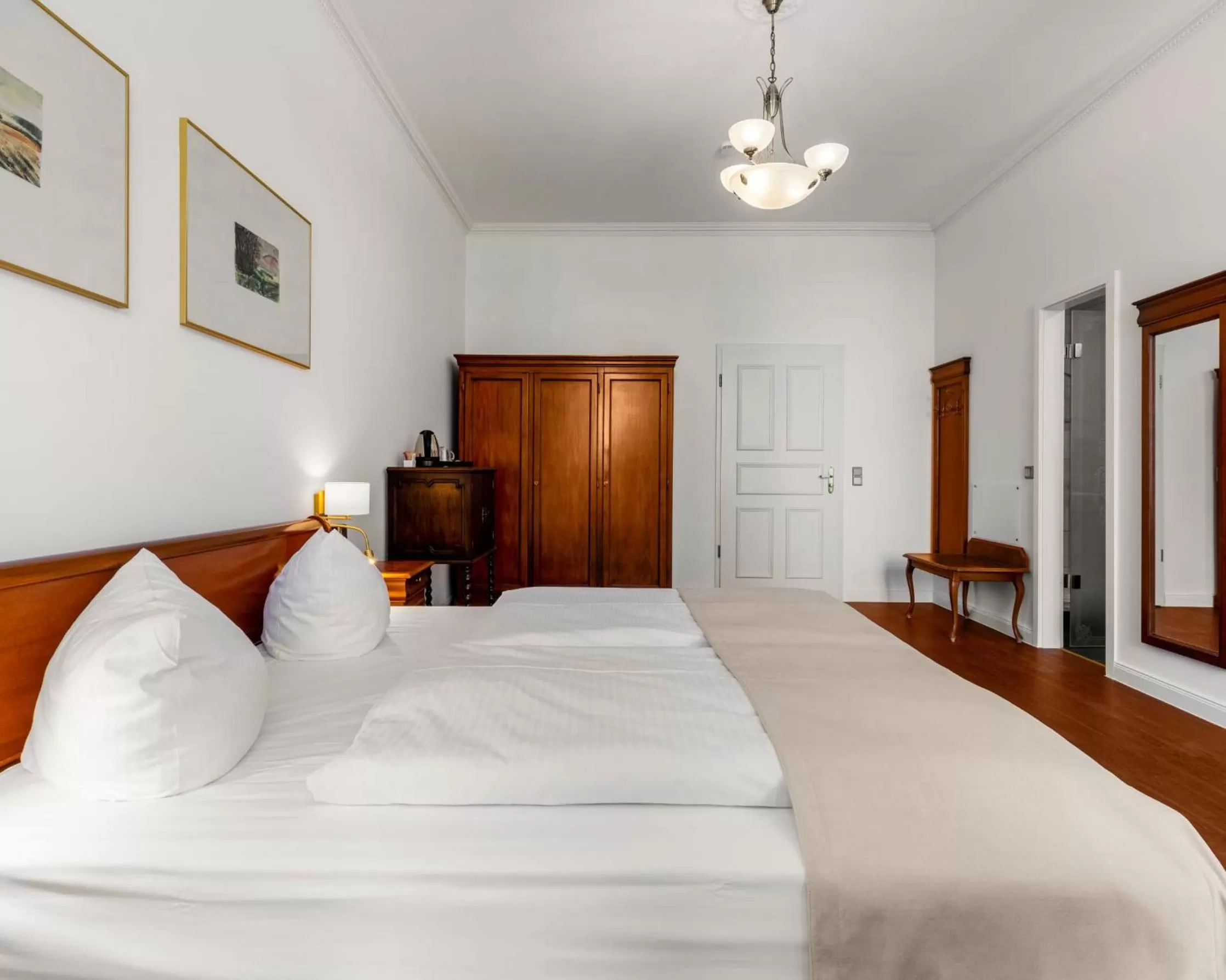 Junior Suite with Sea View in Villa Salve