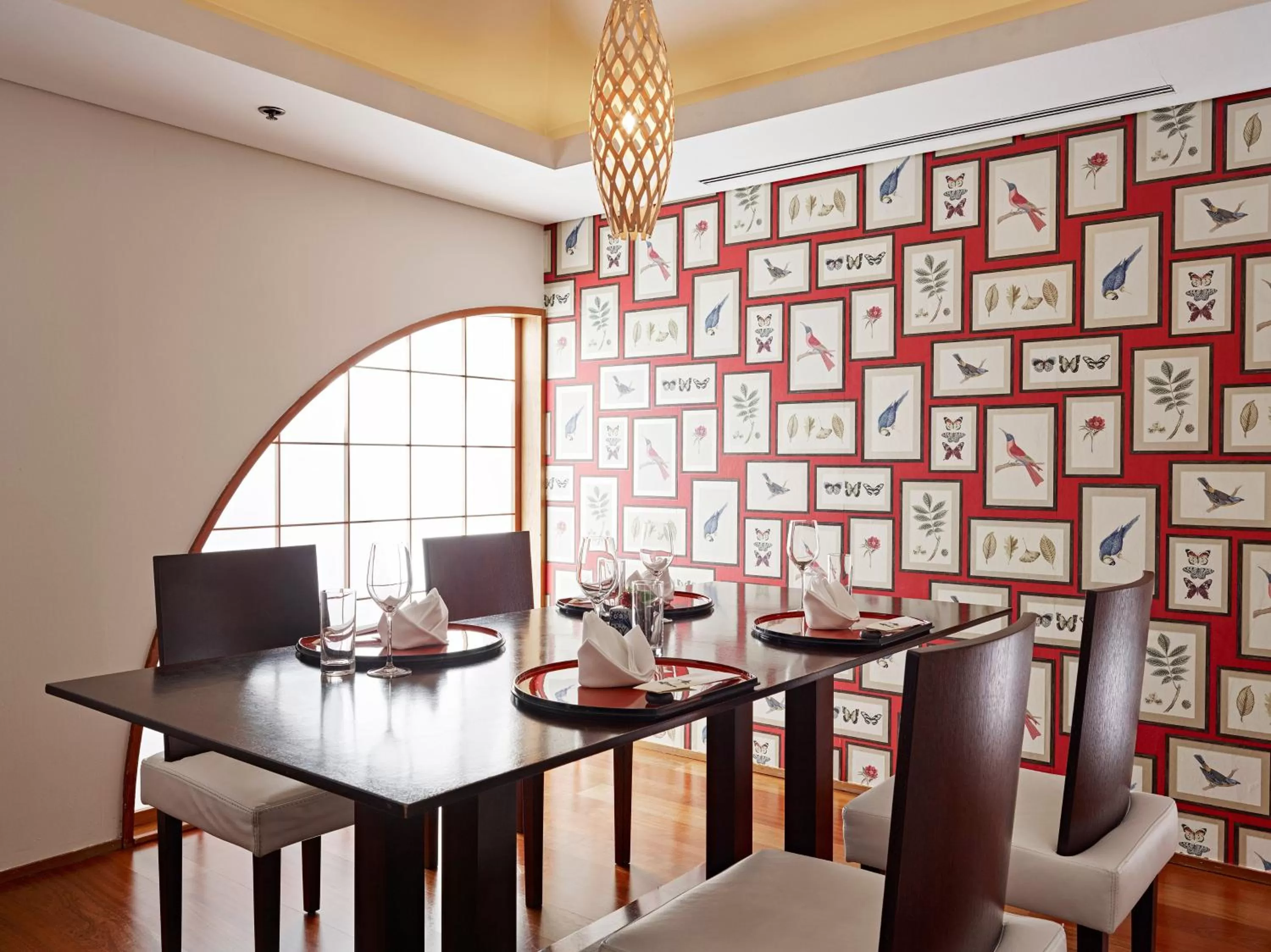 Restaurant/places to eat in Grand Hotel Wien