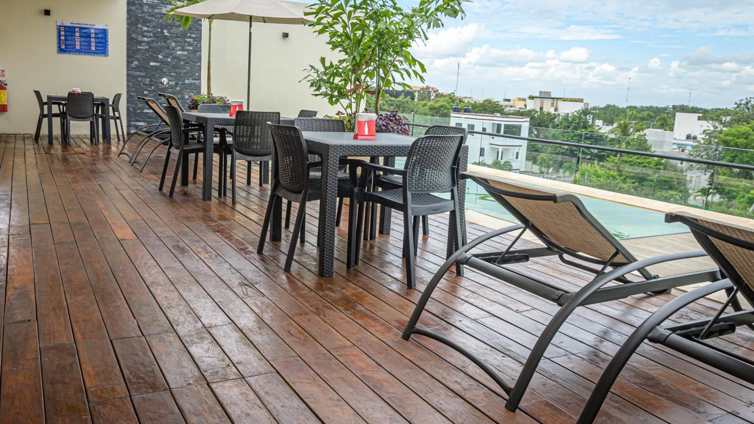 Swimming pool in Moonshine Tulum Hotel & Hostel