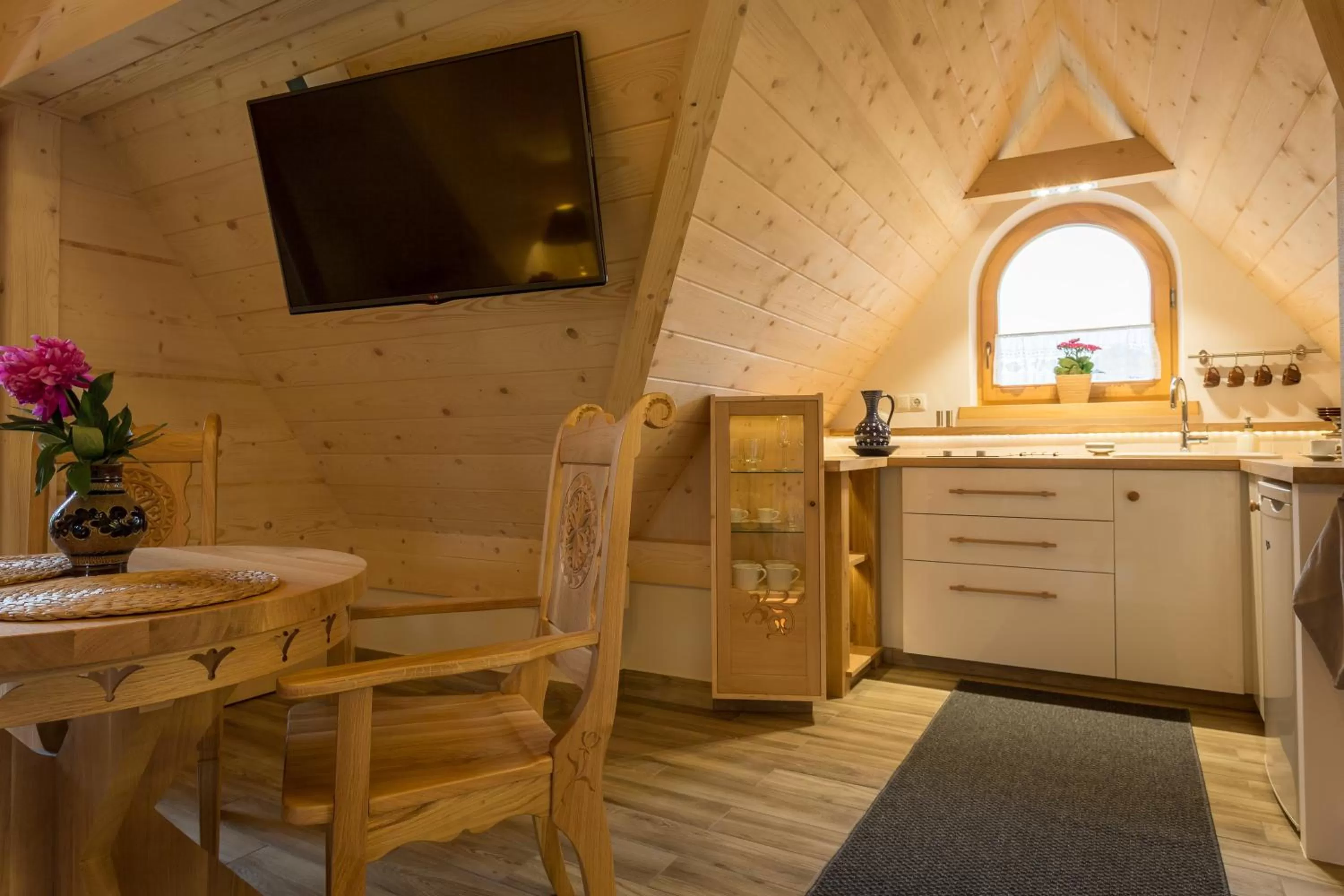 Photo of the whole room, TV/Entertainment Center in Aparthotel Bambi