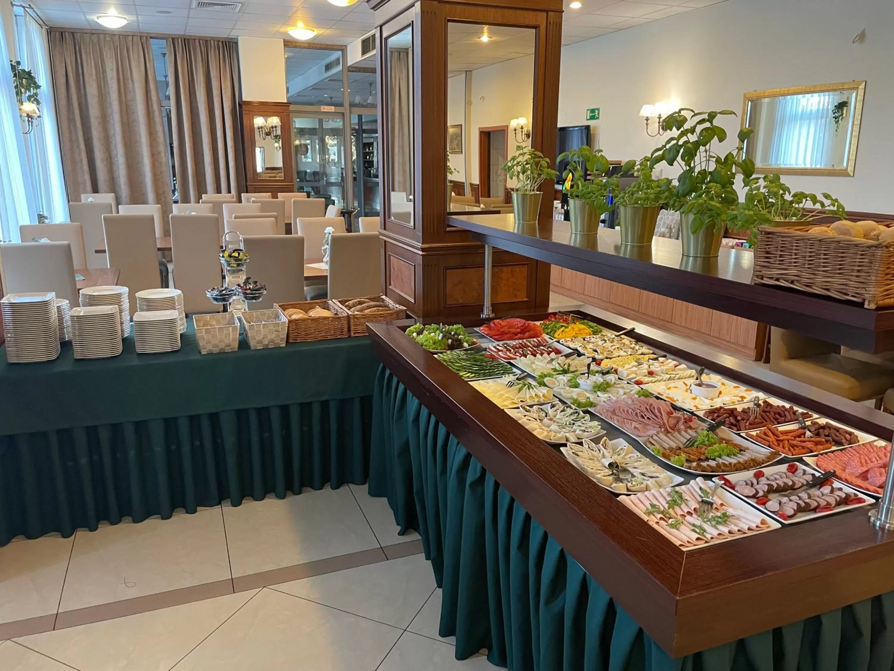 Buffet breakfast in Hotel Great Polonia Conrad Kraków