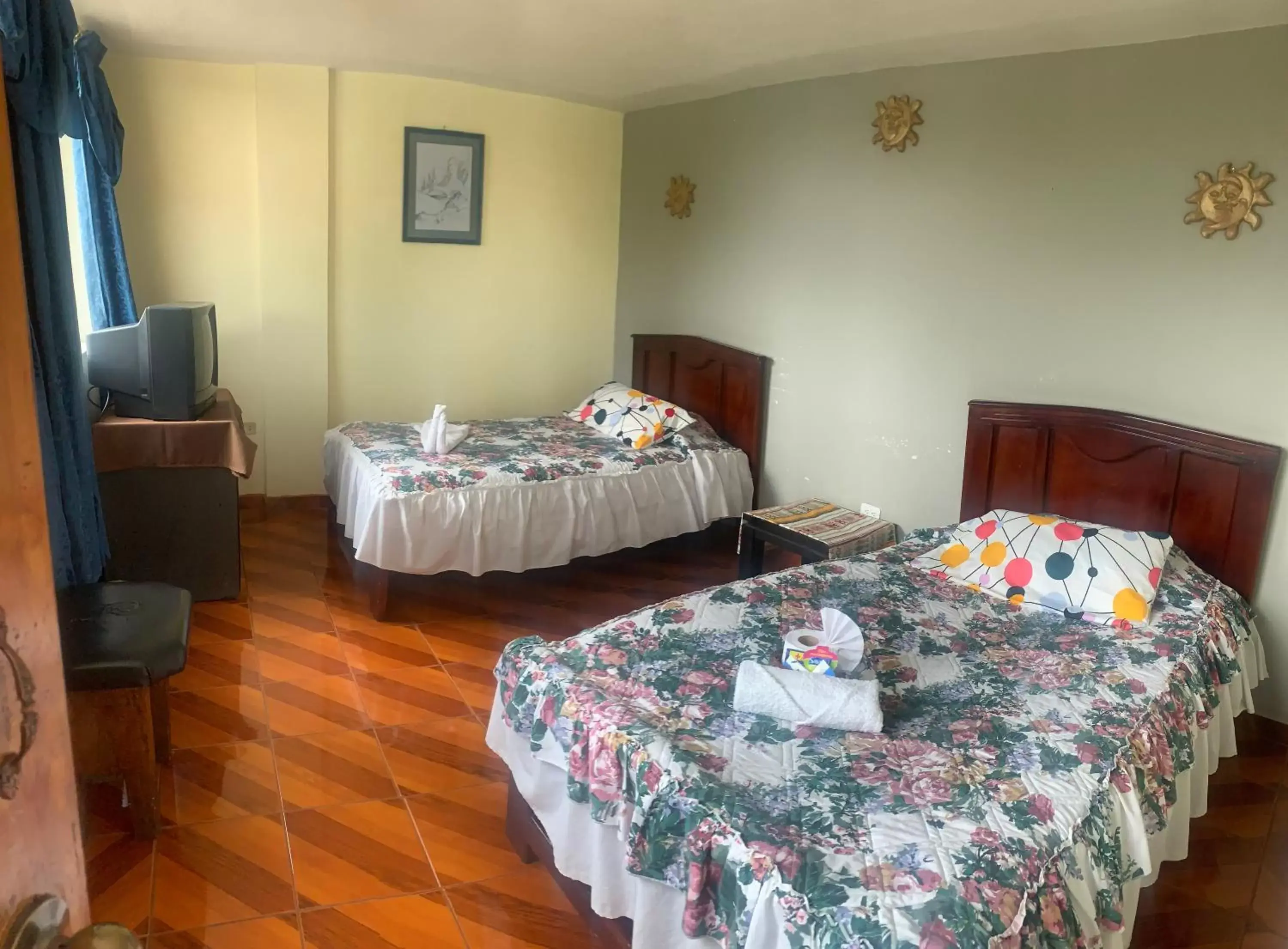 Standard Twin Room in Hostal Jora Continental Standard Twin Room in Hostal Jora Continental