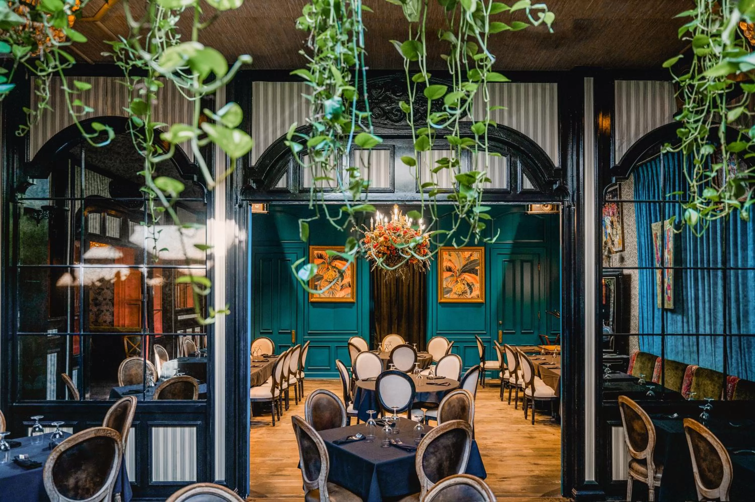 Restaurant/places to eat in The Pontchartrain Hotel