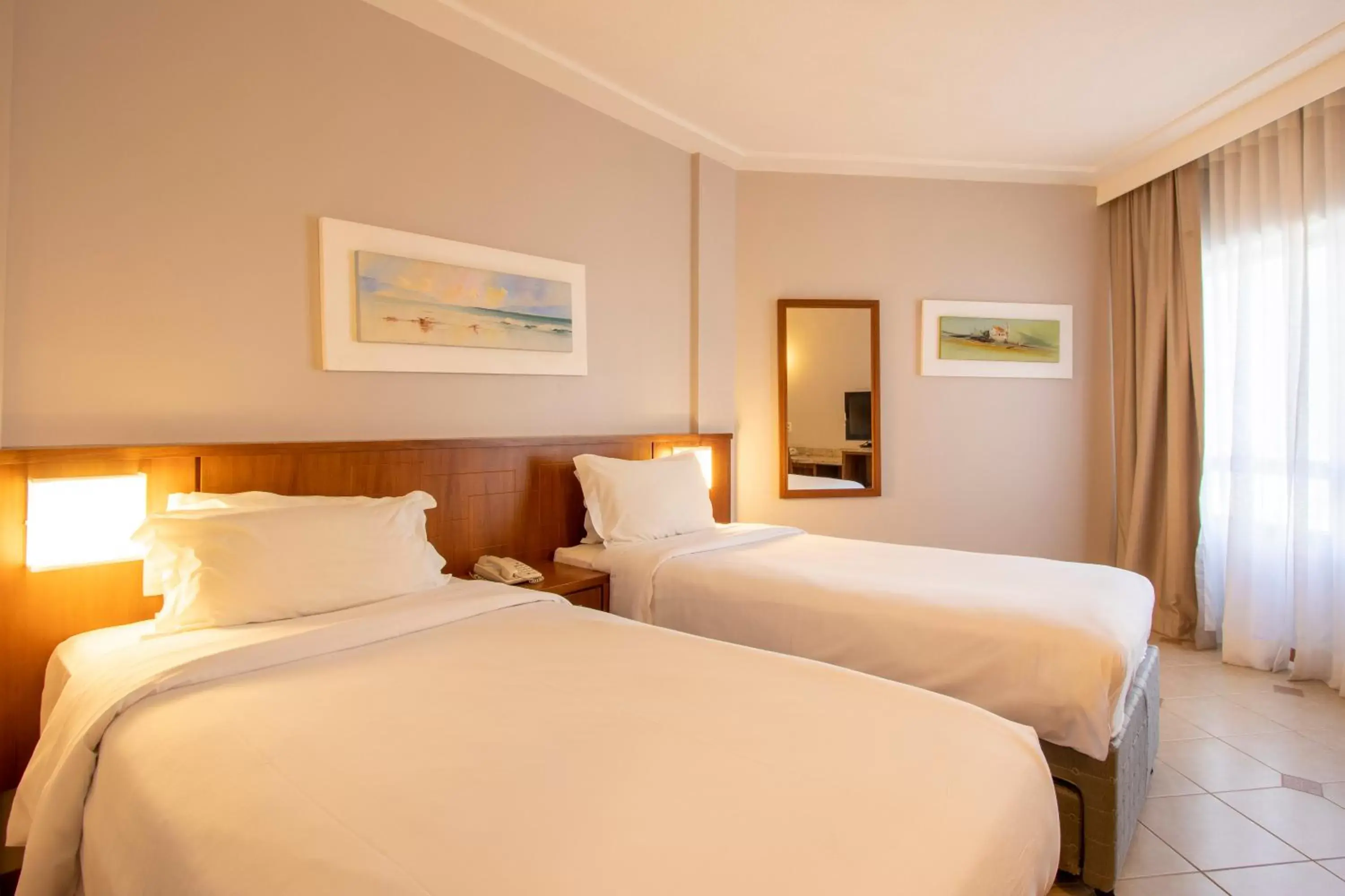 Standard Apartment with Two Single Beds in Mercure Florianópolis Standard Apartment with Two Single Beds in Mercure Florianópolis