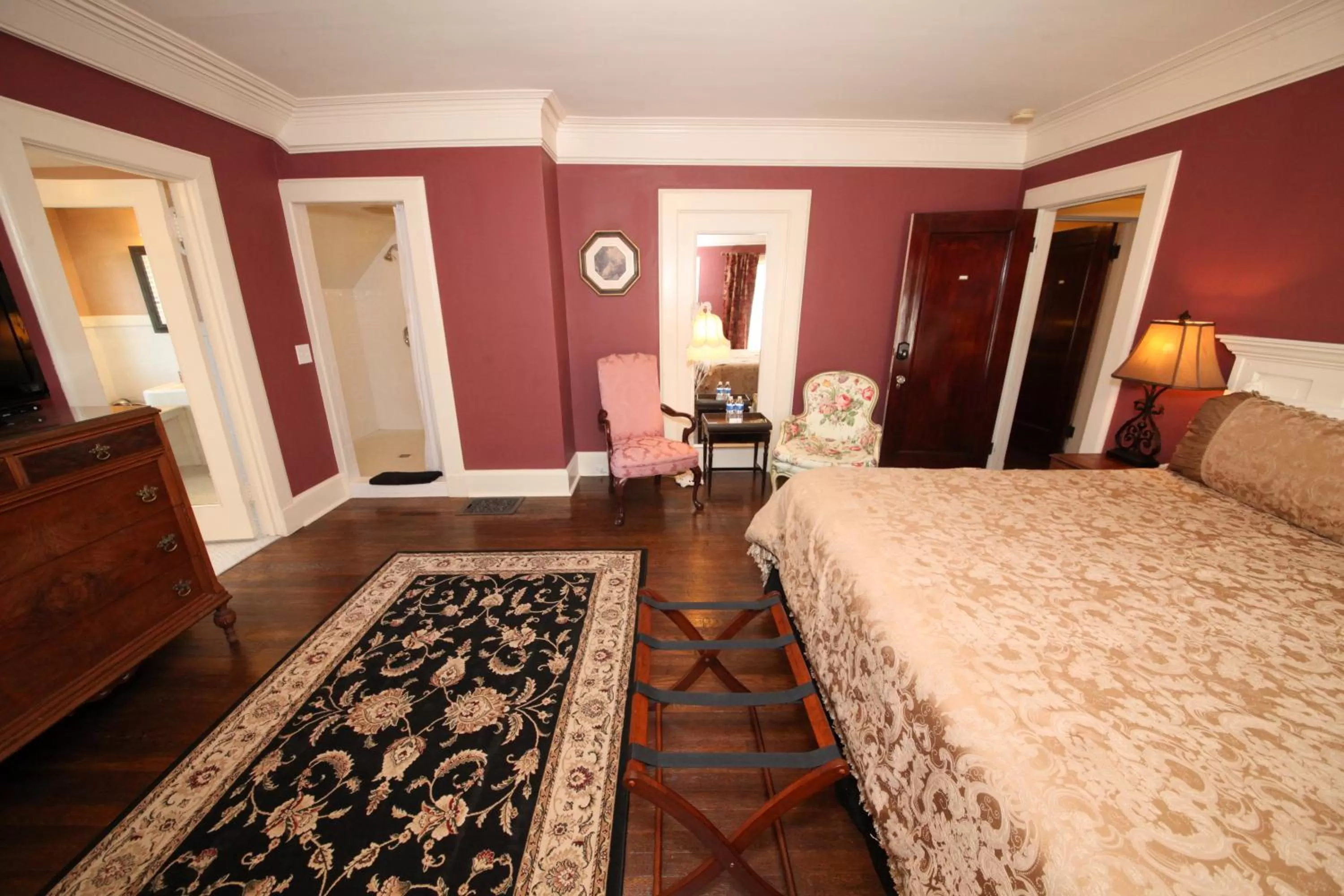 Bed in Leonard at Logan House