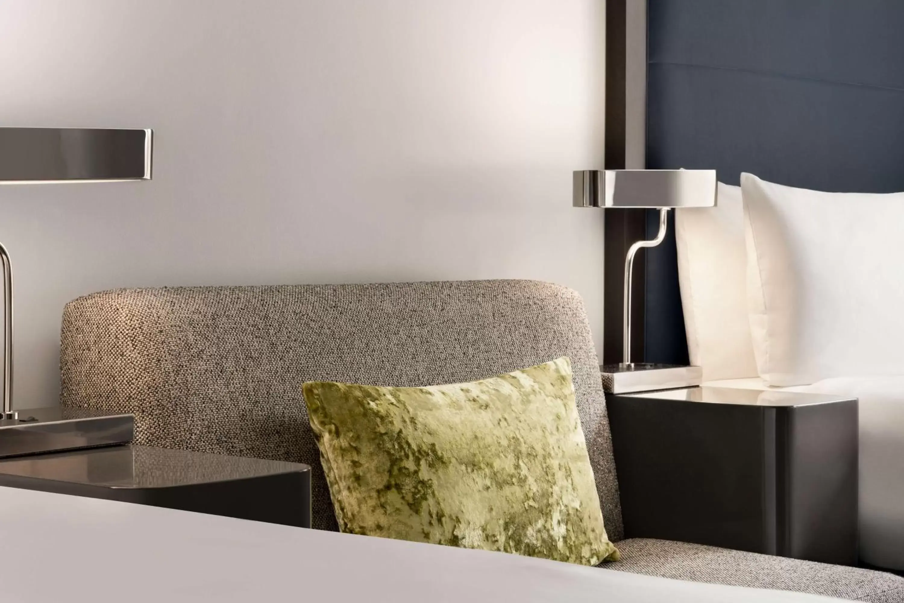 Queen Room with Two Queen Beds and Skyline View in Hilton Motif Seattle Queen Room with Two Queen Beds and Skyline View in Hilton Motif Seattle