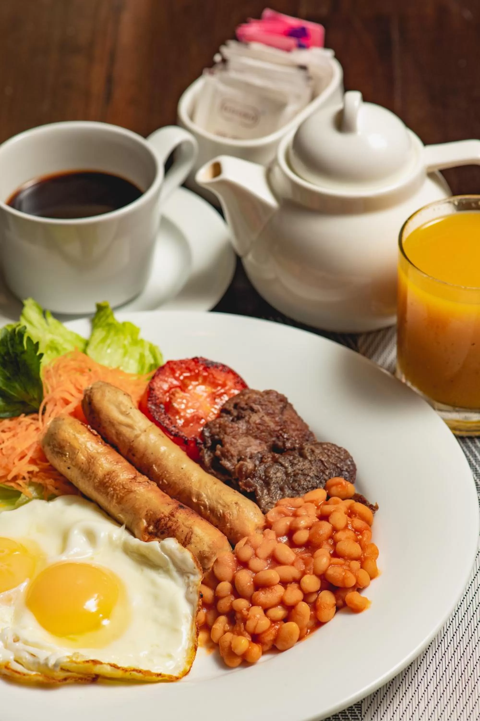 Food and drinks in Golden Tulip Dar Es Salaam City Center Hotel