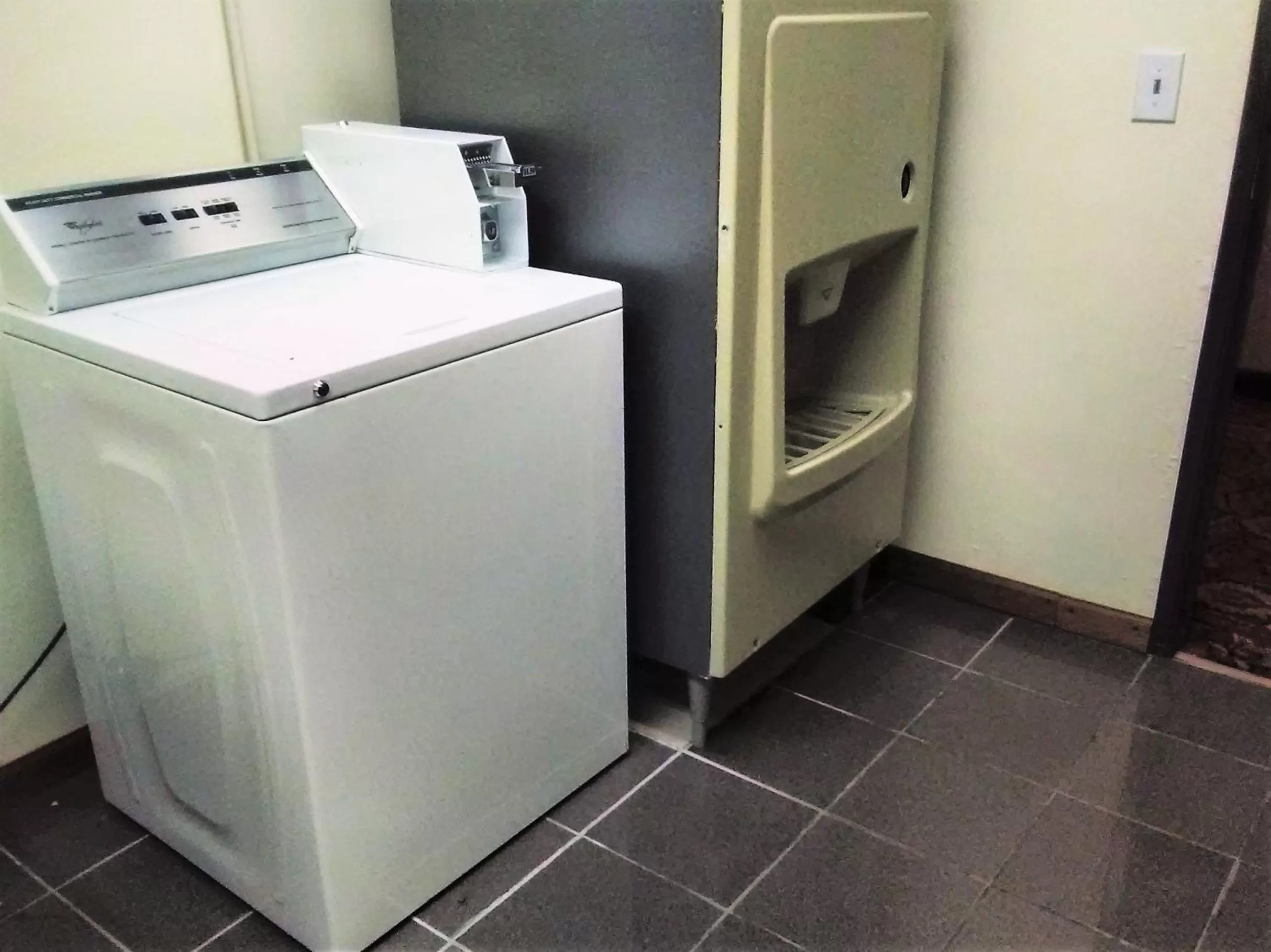 Area and facilities in Baymont by Wyndham Battle Creek Downtown