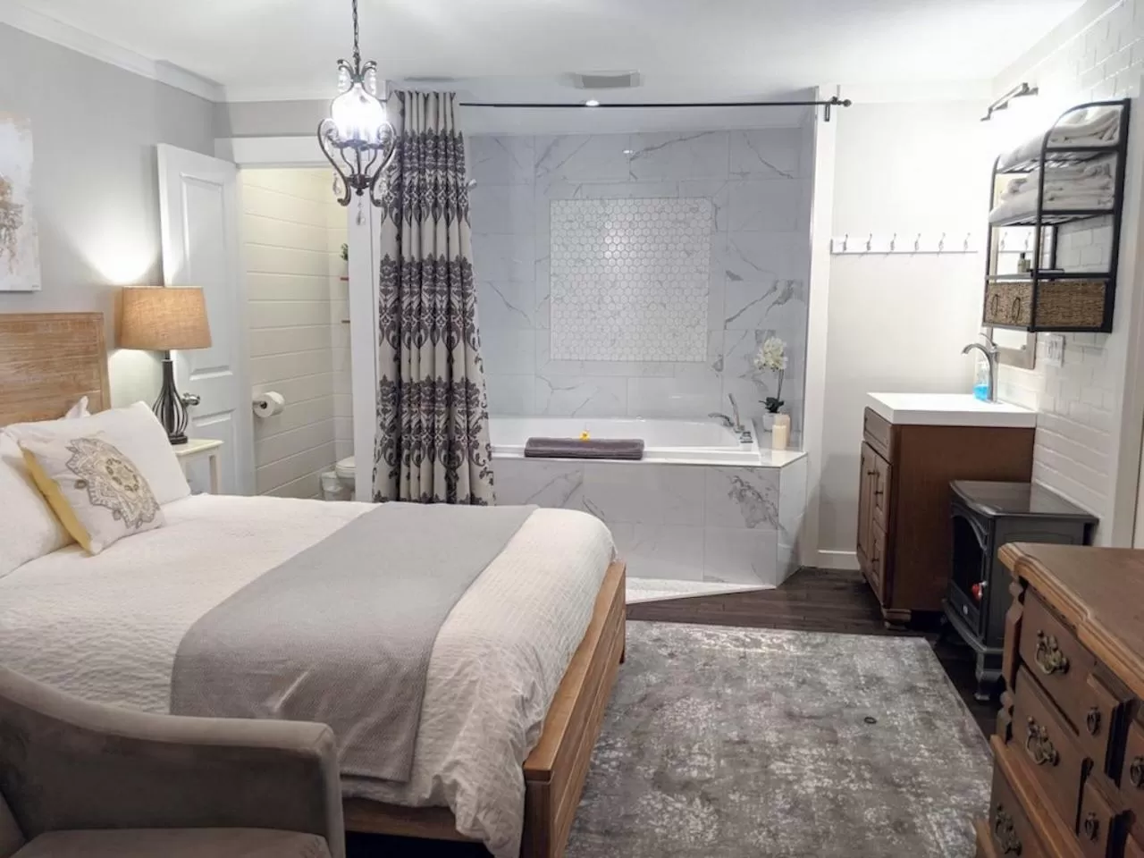 Bed in Bramblebank Cottages