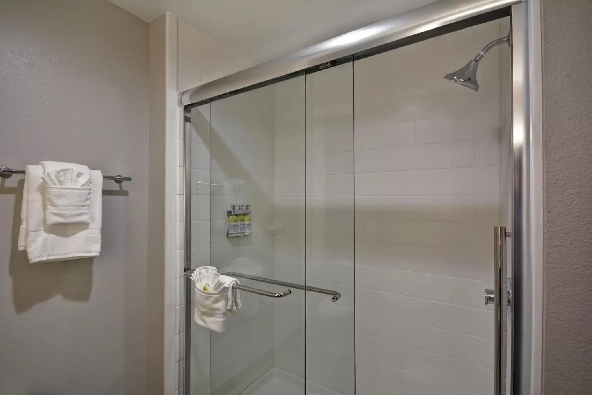 King Suite - Non-Smoking in Holiday Inn Express & Suites - Houston NASA - Boardwalk Area by IHG King Suite - Non-Smoking in Holiday Inn Express & Suites - Houston NASA - Boardwalk Area by IHG