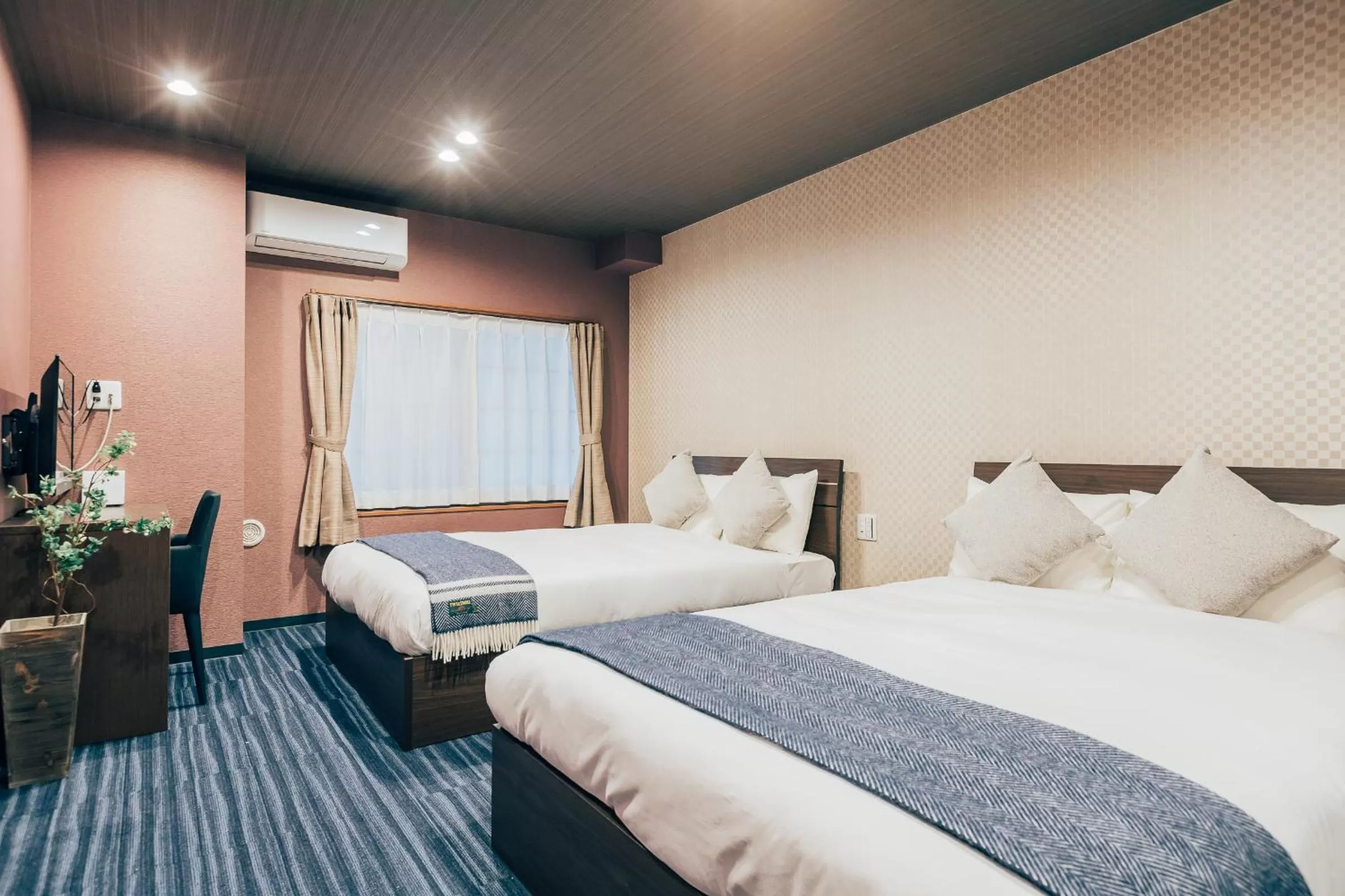 Photo of the whole room, Bed in Playsis Asakusa