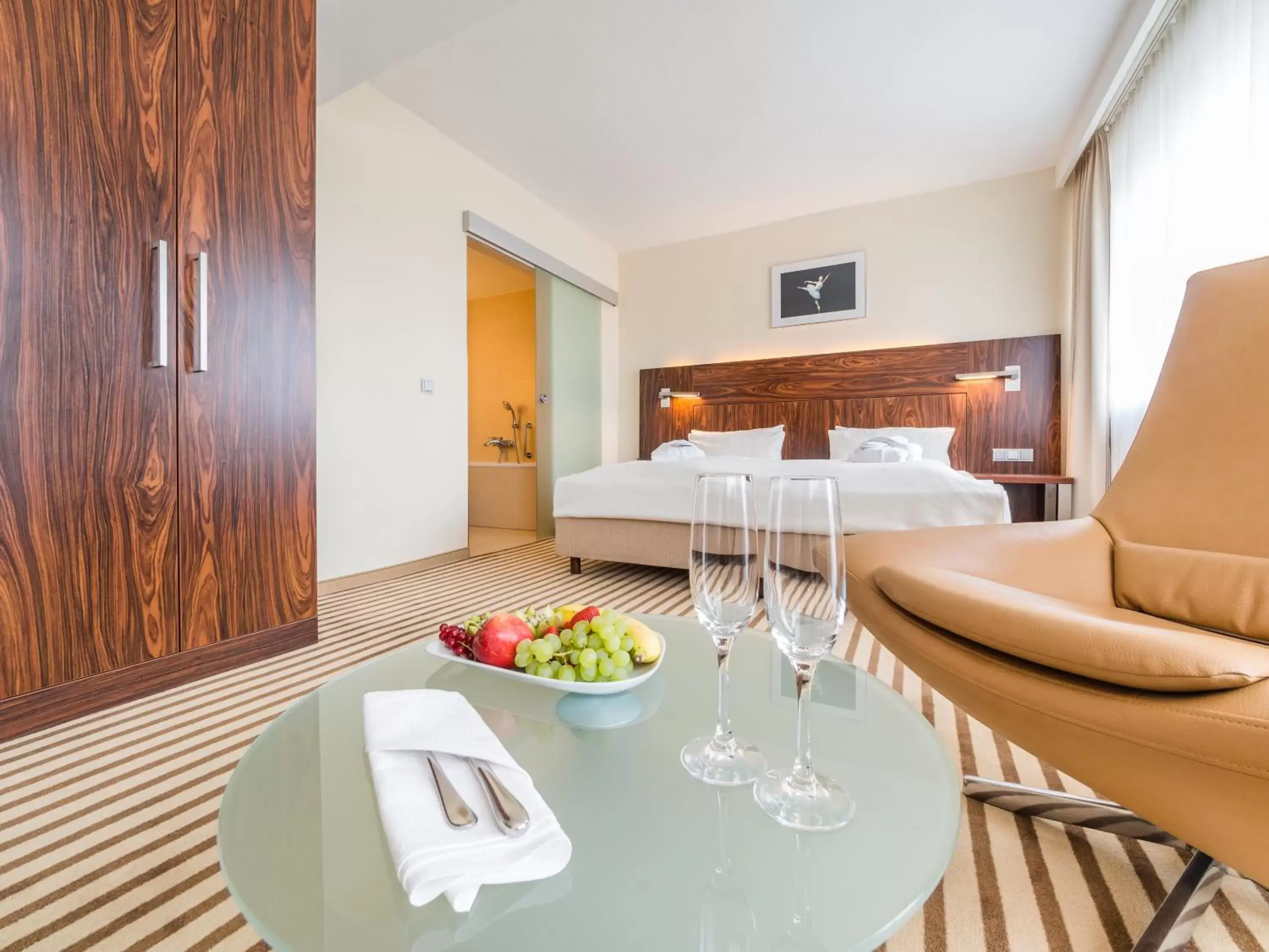 Superior Room Opera View in Hotel an der Oper Superior Room Opera View in Hotel an der Oper