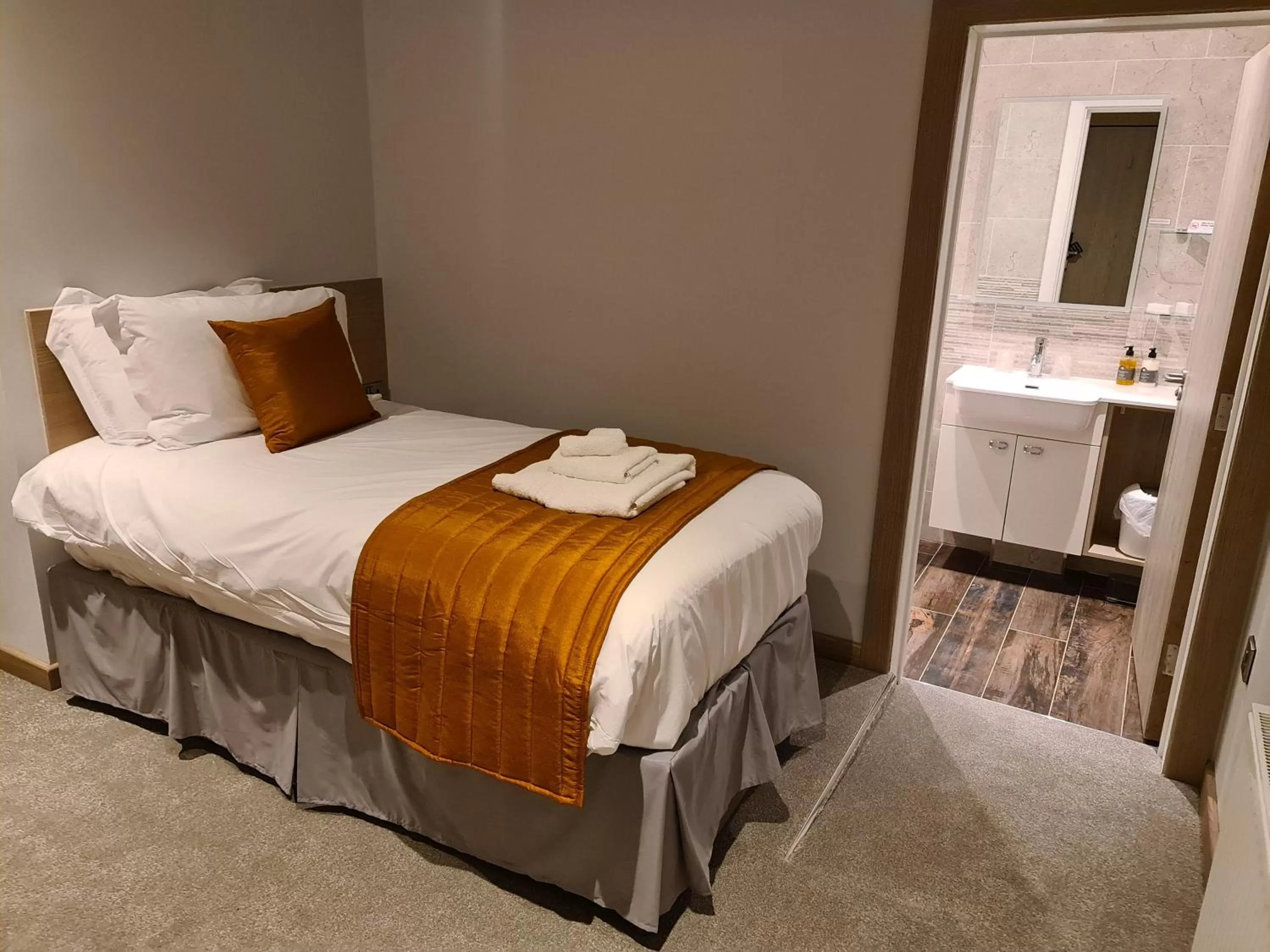 Bed in The Teifi Waterside Hotel