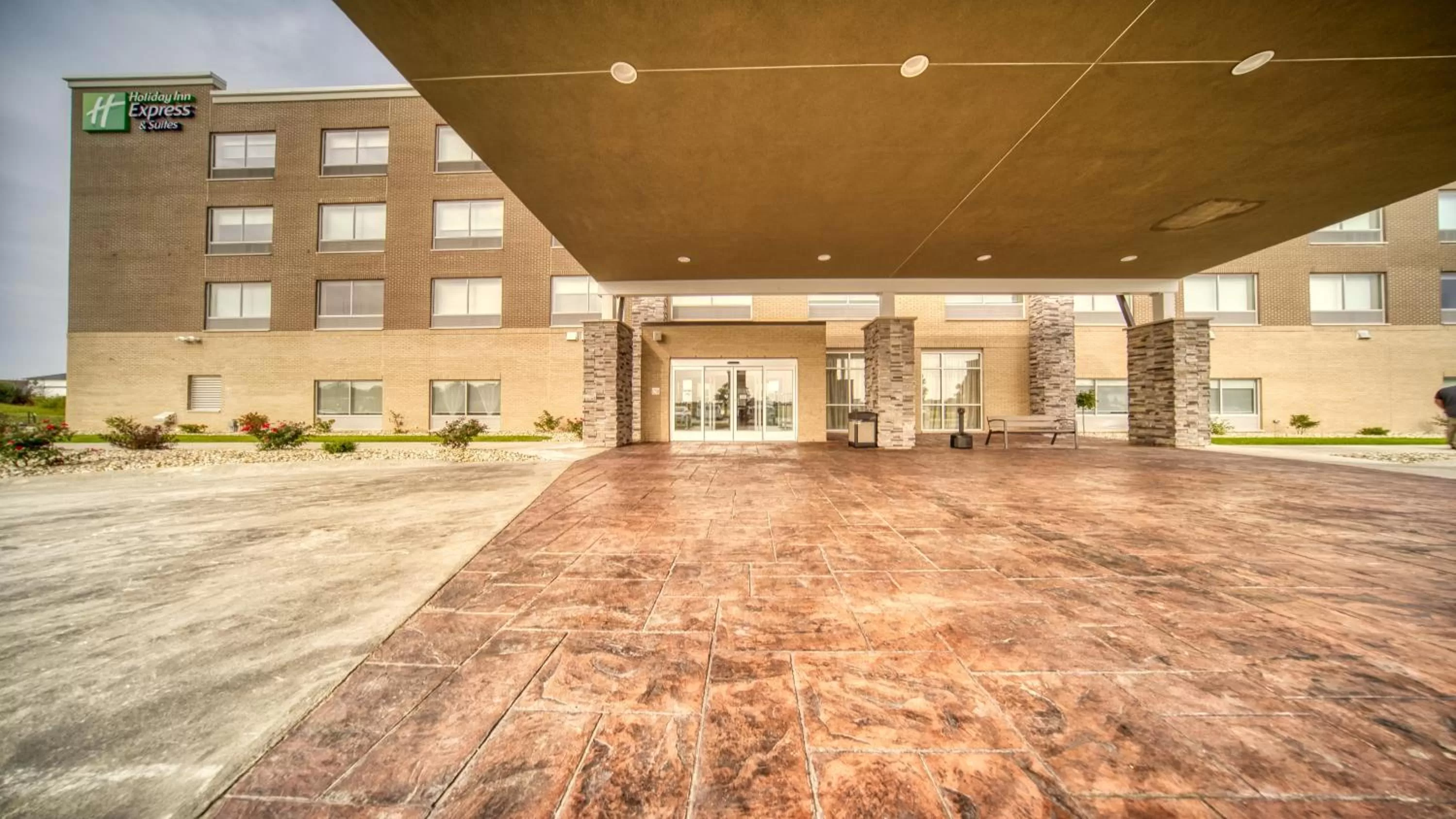 Property building in Holiday Inn Express & Suites - Kokomo South by IHG