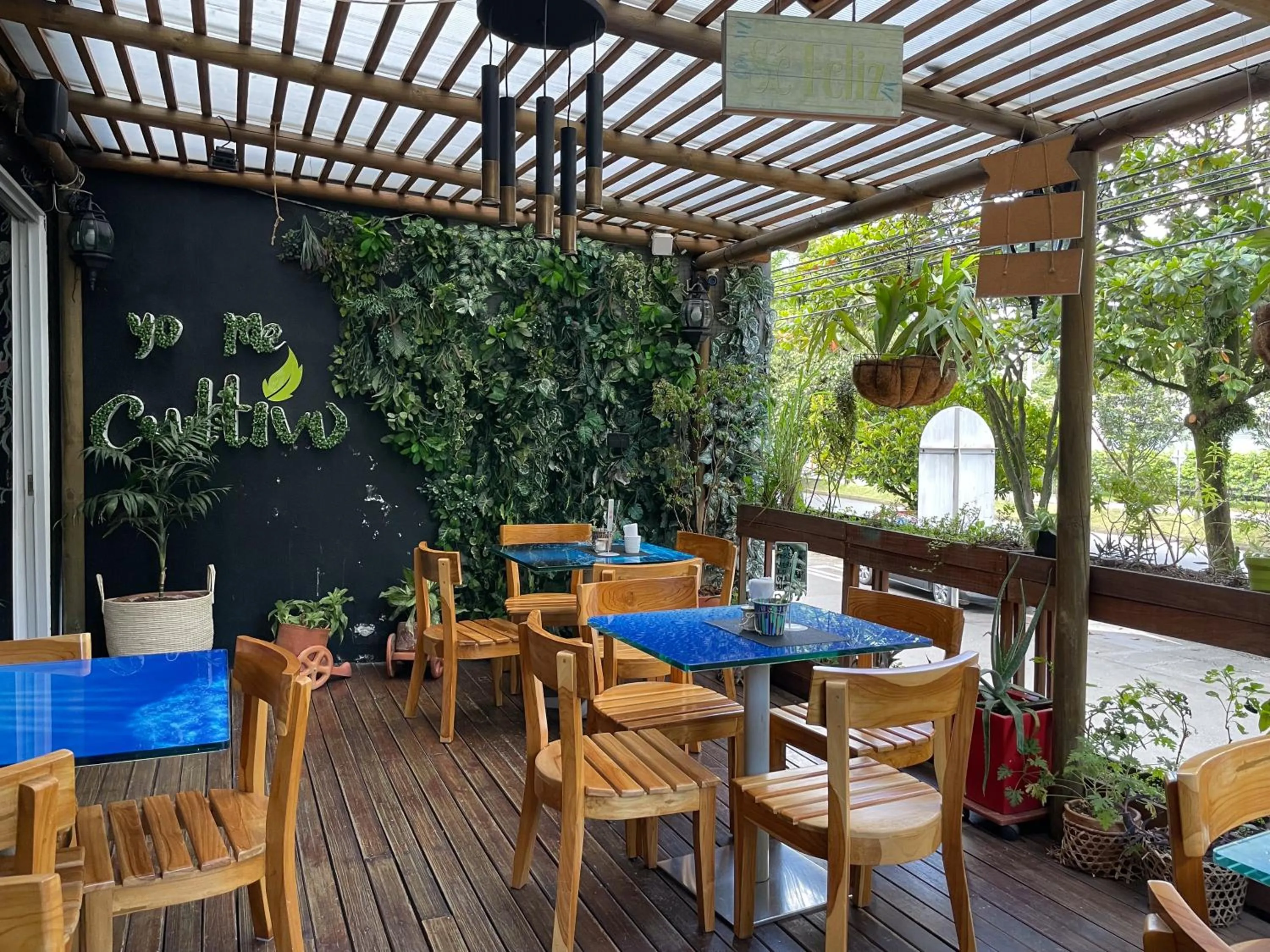 Restaurant/places to eat in Hotel Bolivariana Plaza Medellin