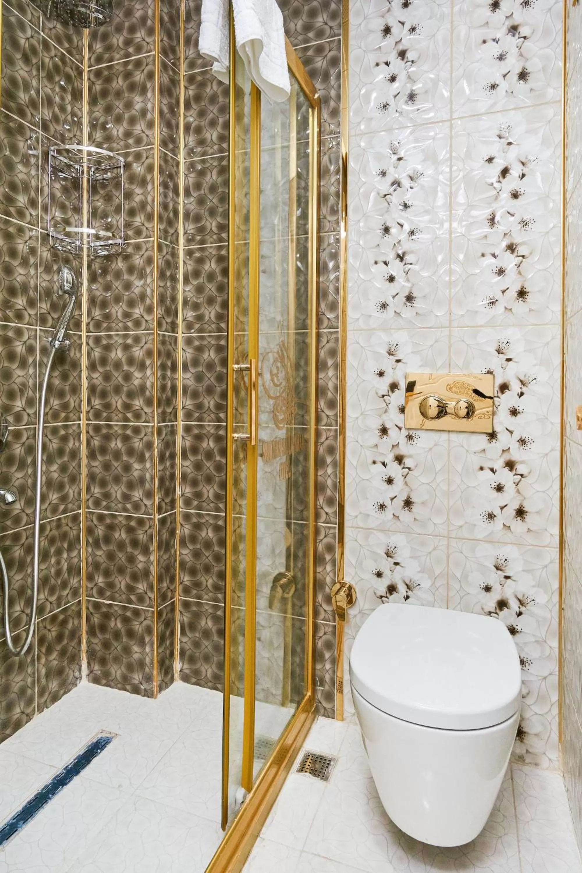 Shower in Sultan Suleyman Palace Hotel & Spa