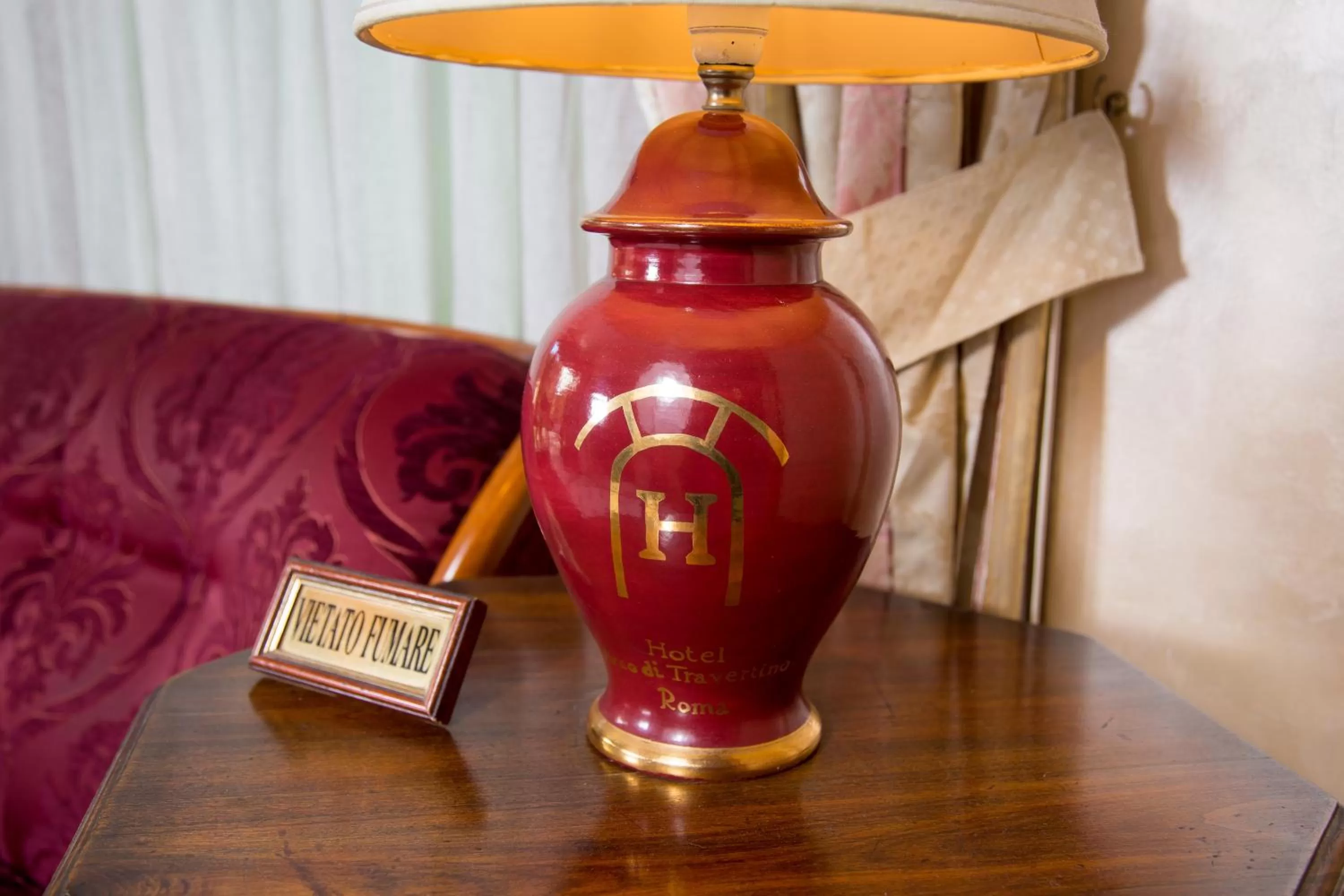 Hotel Arco Di Travertino