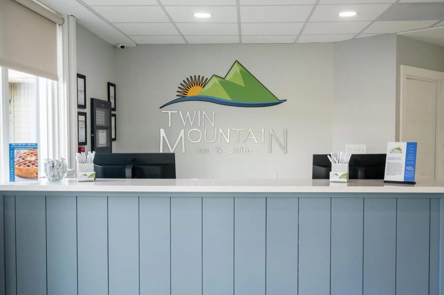 Lobby or reception in Twin Mountain Inn & Suites