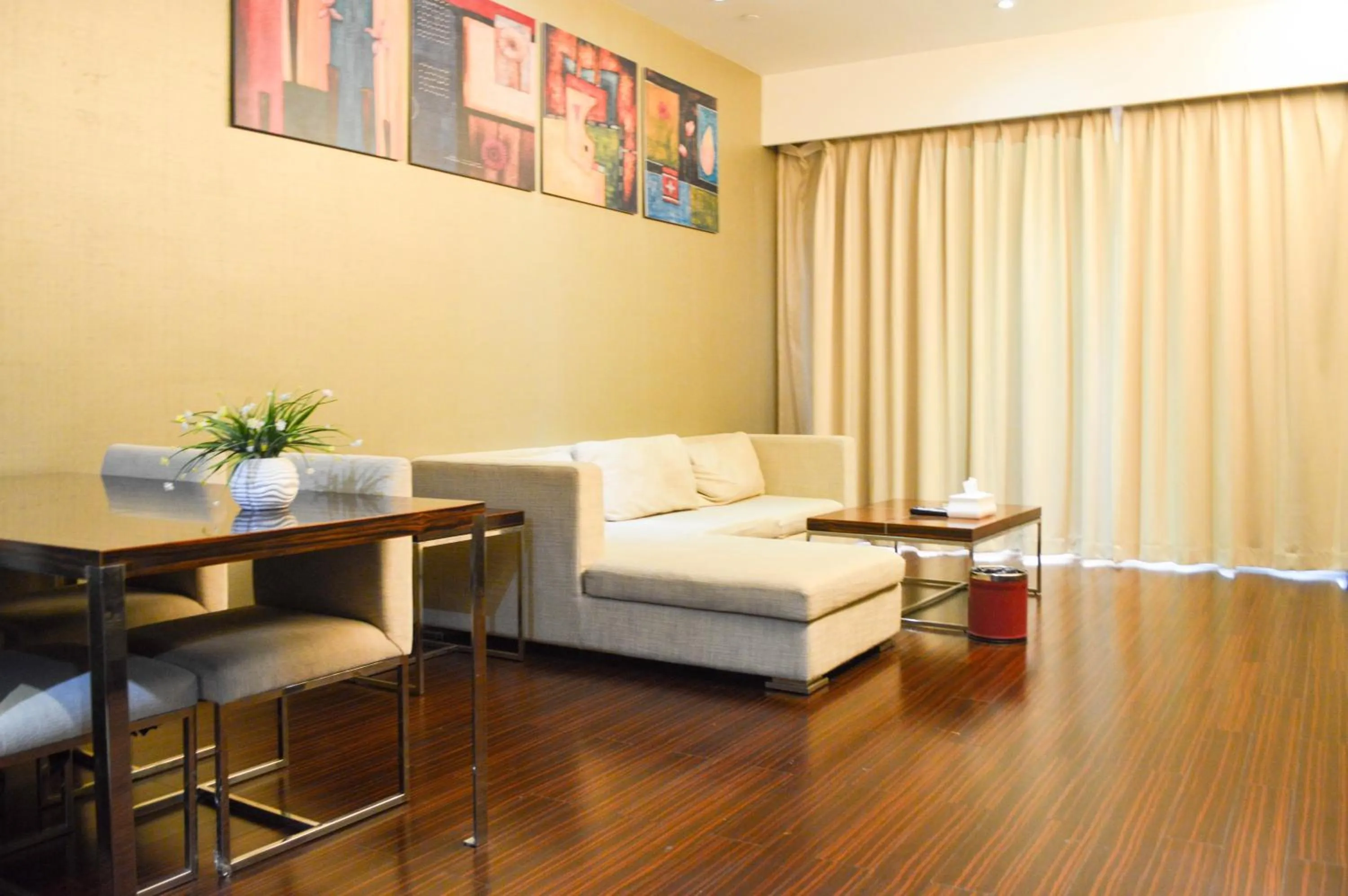 Guangzhou Xing Yi International Apartment - Poly World Branch