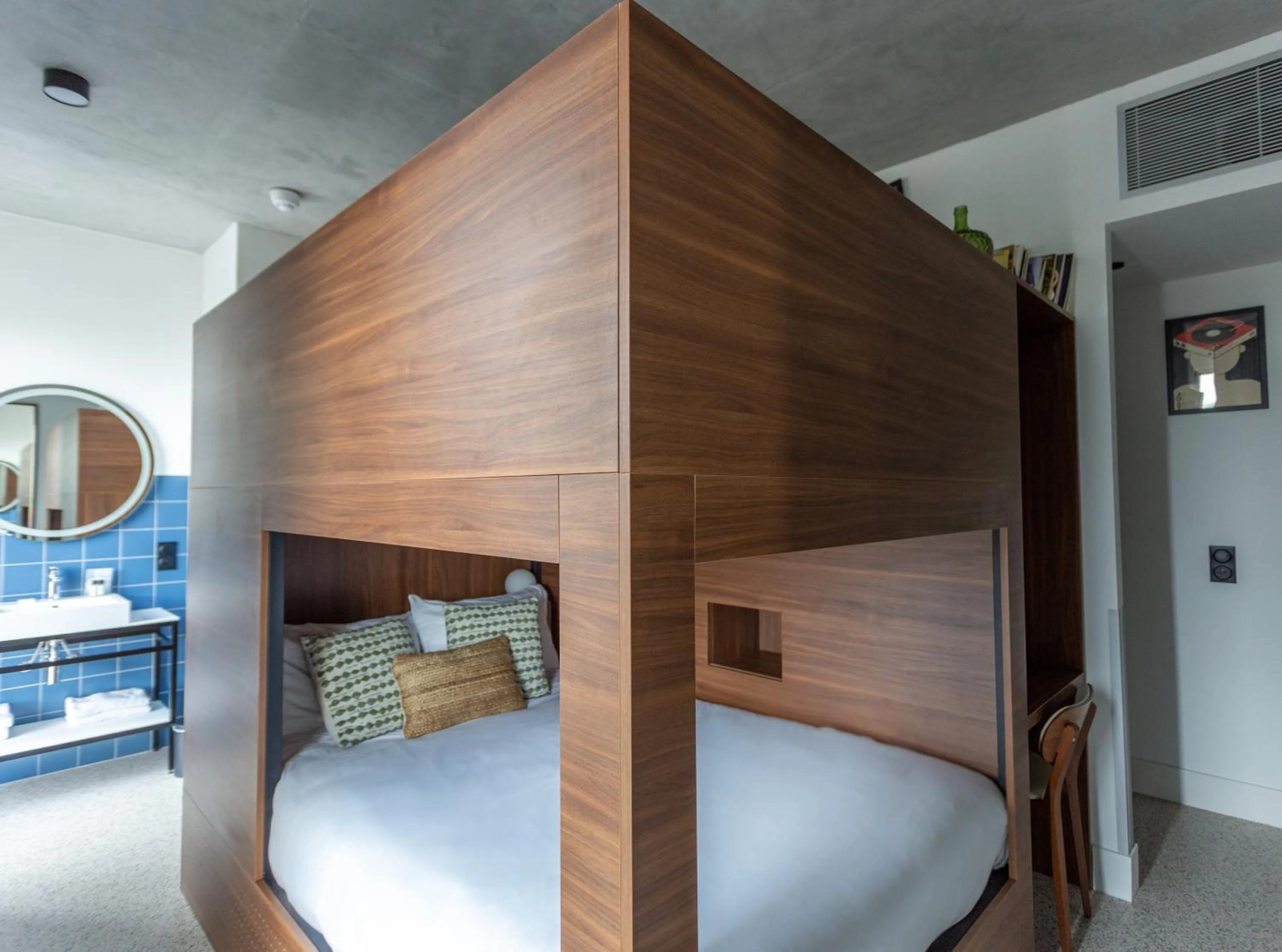 Photo of the whole room, Bed in JOST Hôtel Bordeaux Centre Gare Saint Jean