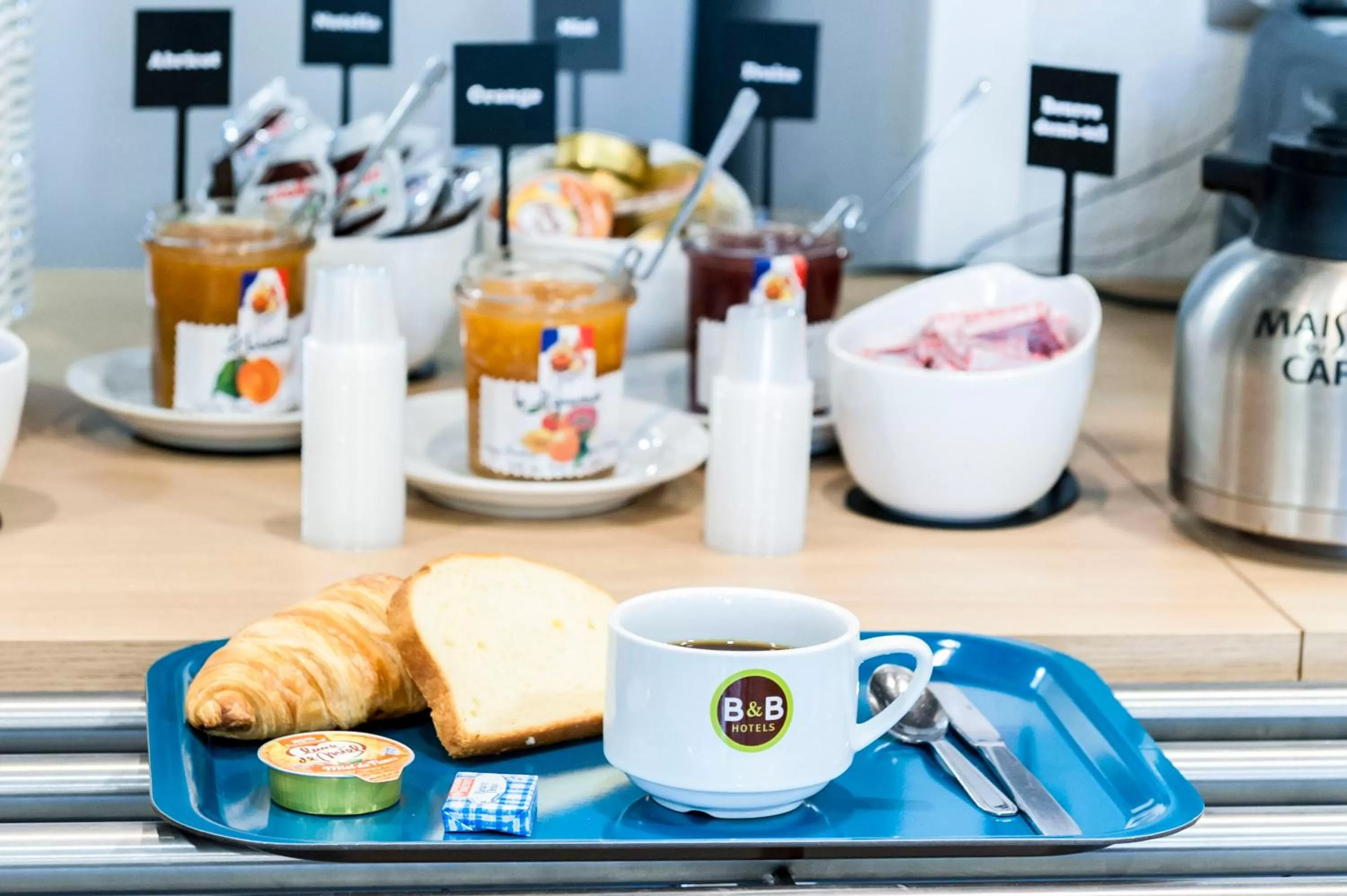 Buffet breakfast in B&B HOTEL Chalon-Sur-Saone Sud