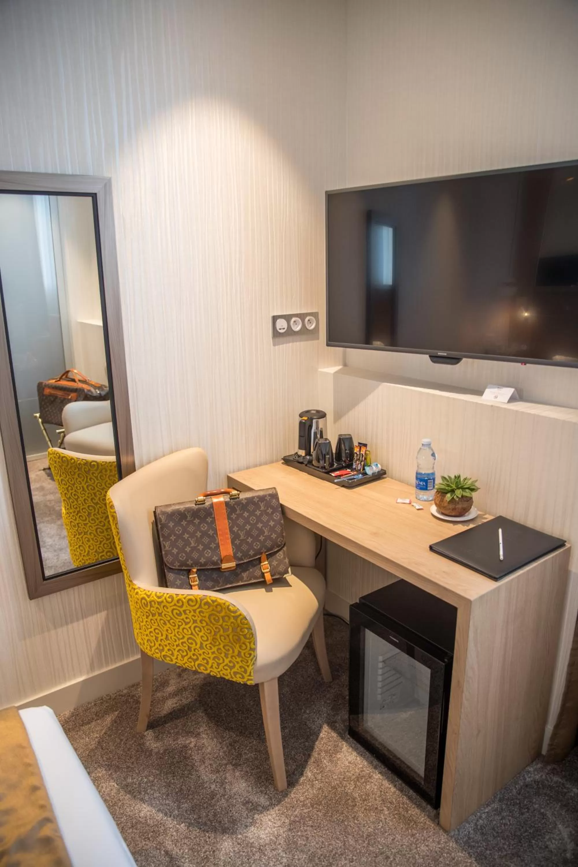 Decorative detail in Best Western Beauséjour