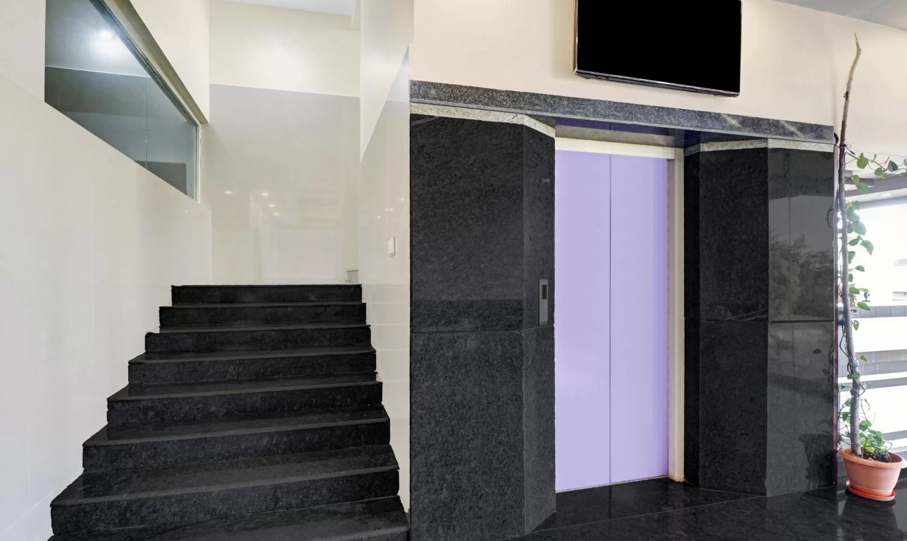 elevator, TV/Entertainment Center in Treebo Trend Grand JP Inn