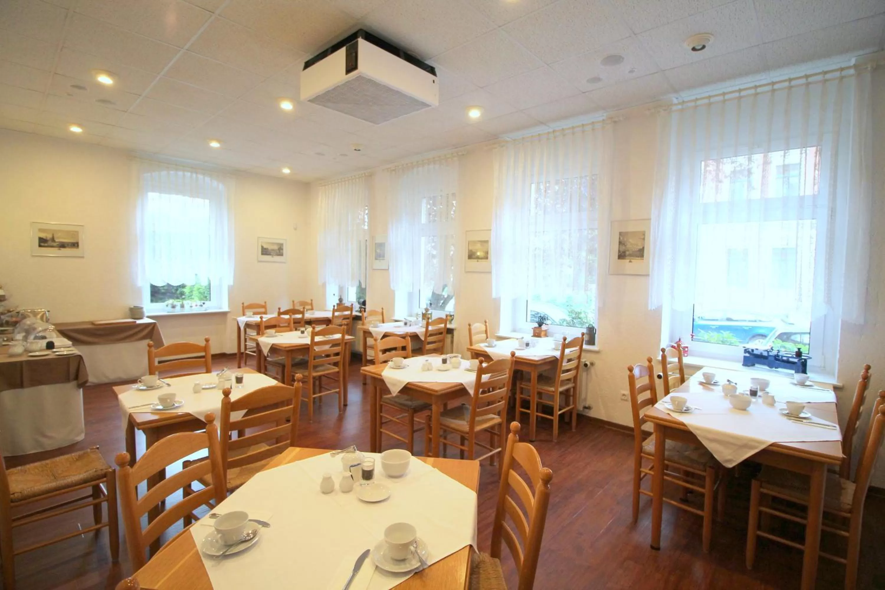 Restaurant/places to eat in Hotel Burgk