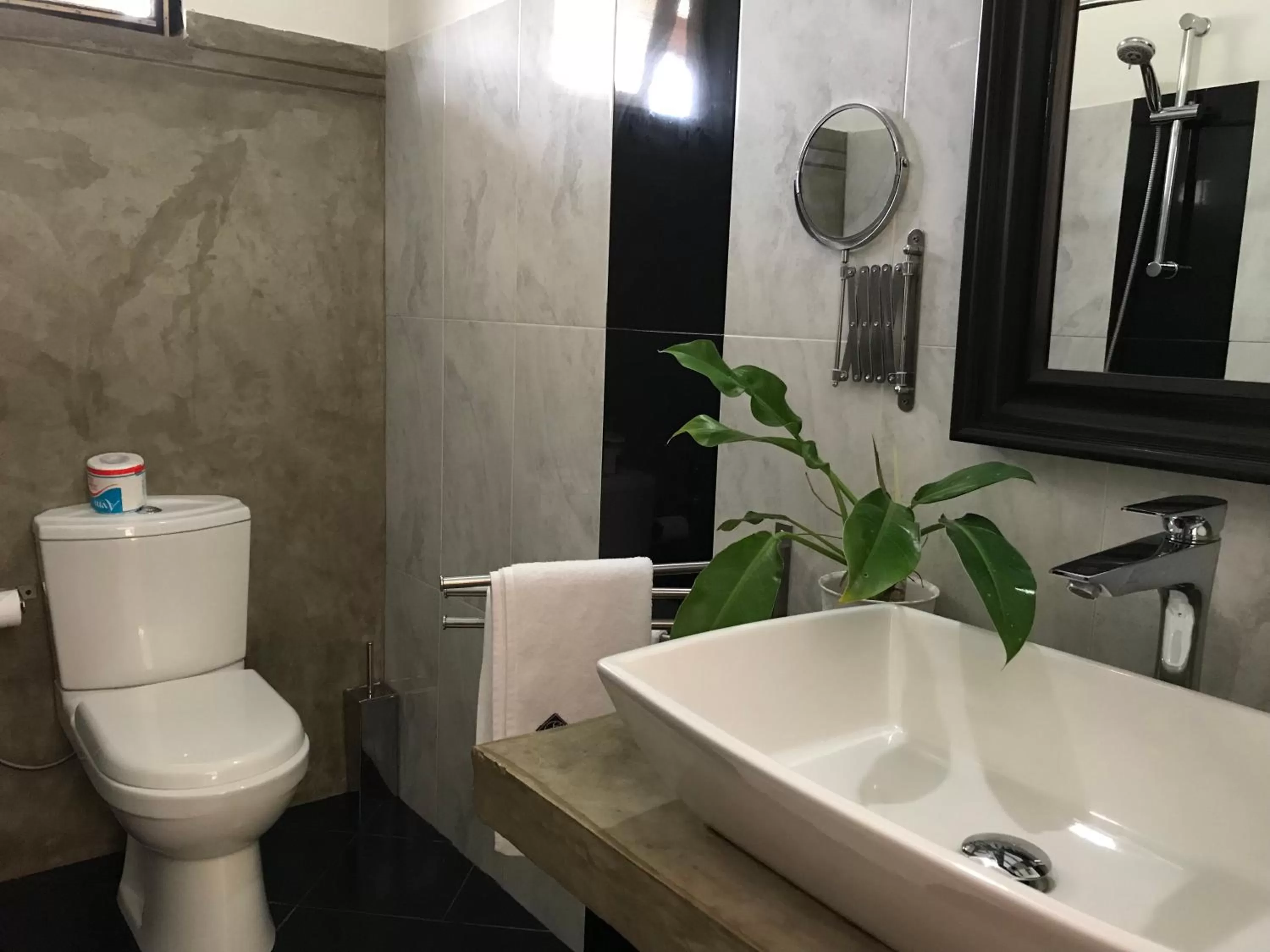 Bathroom in Hotel Heladiv