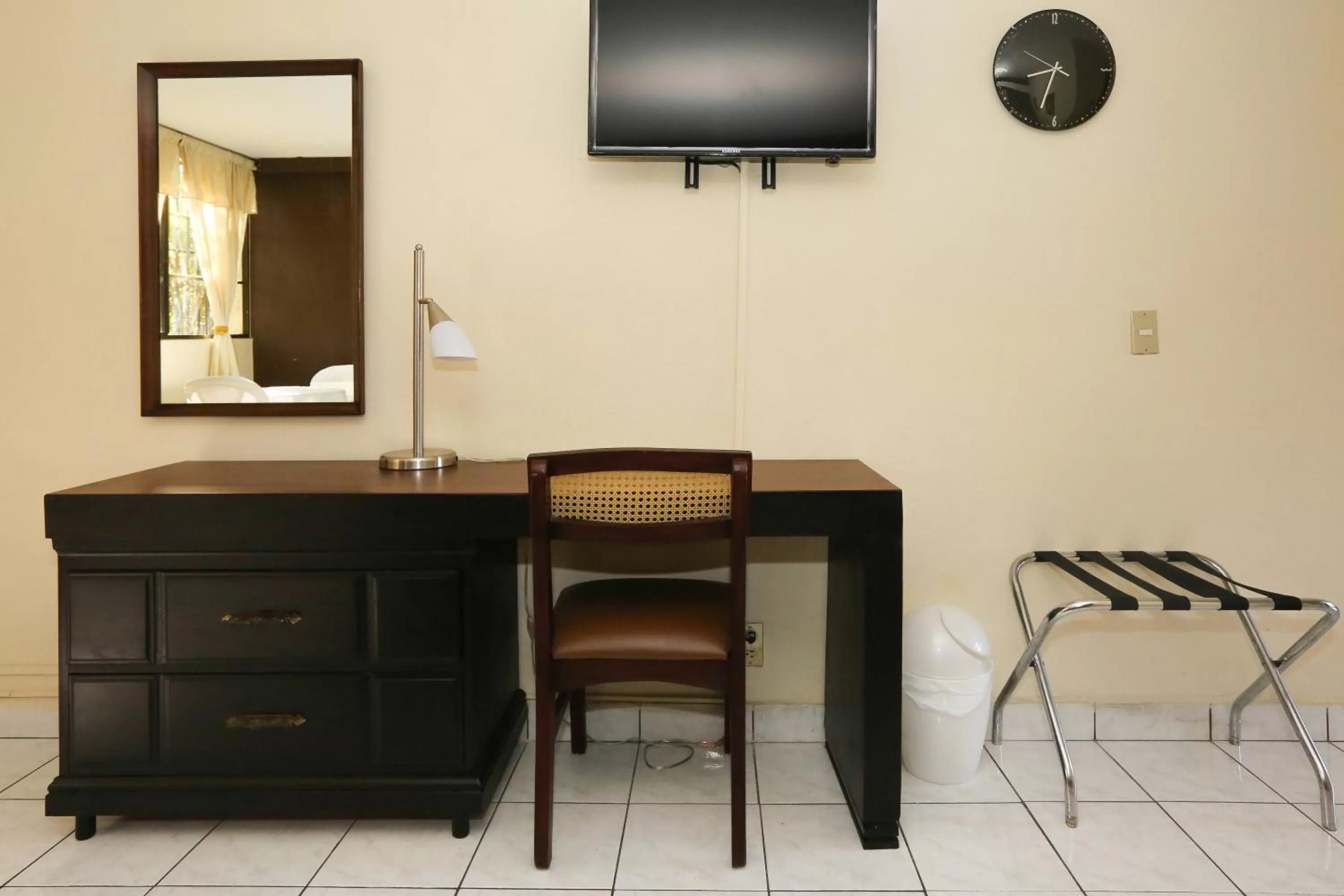 Other, TV/Entertainment Center in Hotel Estrella