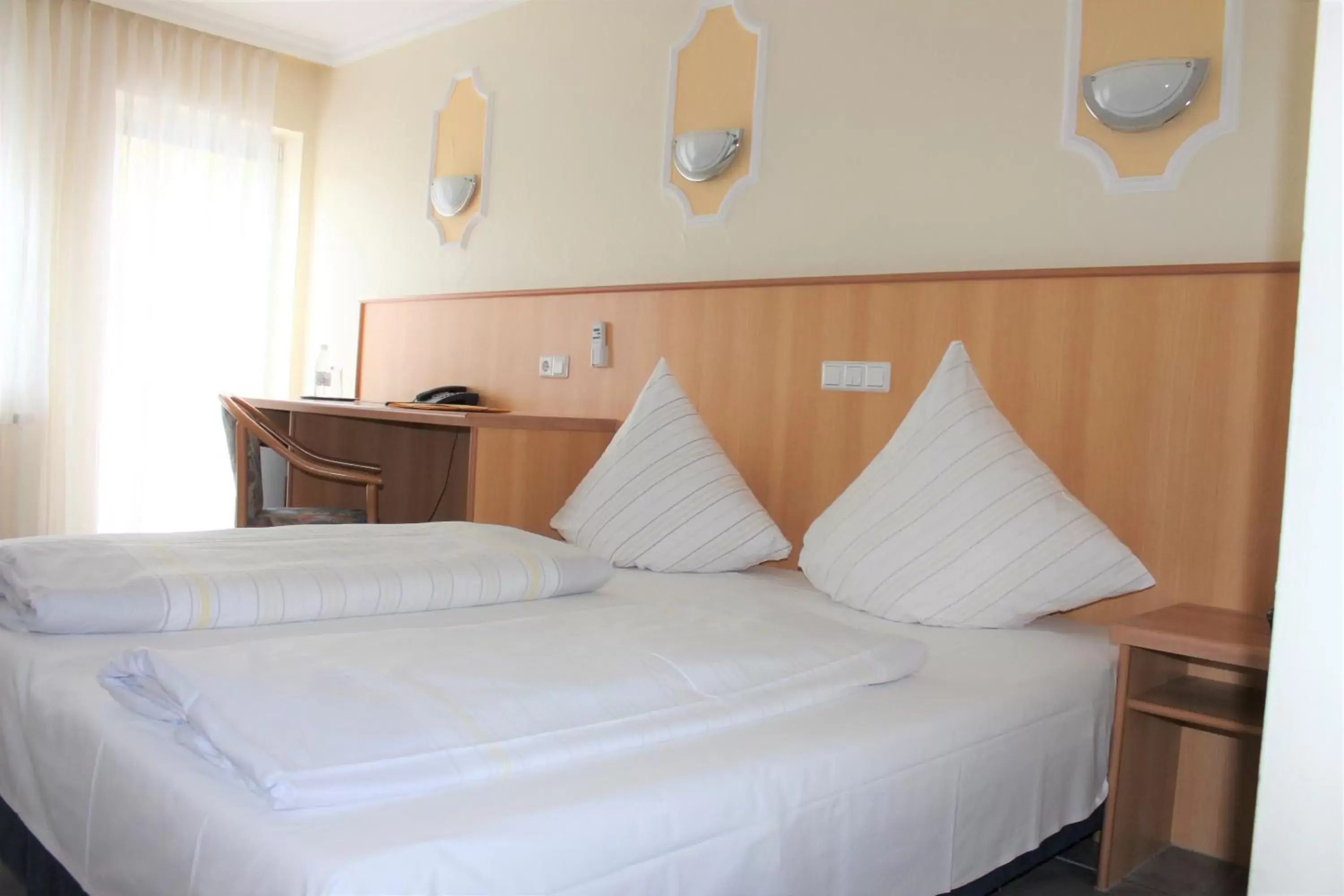 Single Room with Terrace - single occupancy in Hotel America Single Room with Terrace - single occupancy in Hotel America