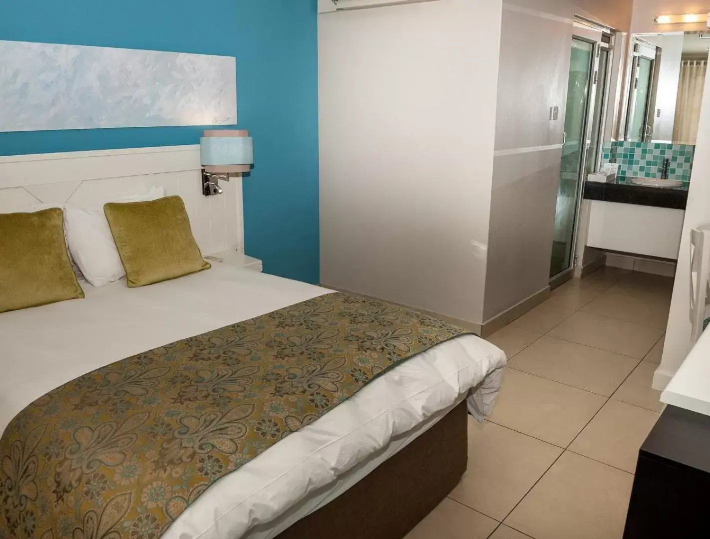 Double or Twin Room - single occupancy - Disability Access in Peermont Metcourt Hotel Double or Twin Room - single occupancy - Disability Access in Peermont Metcourt Hotel