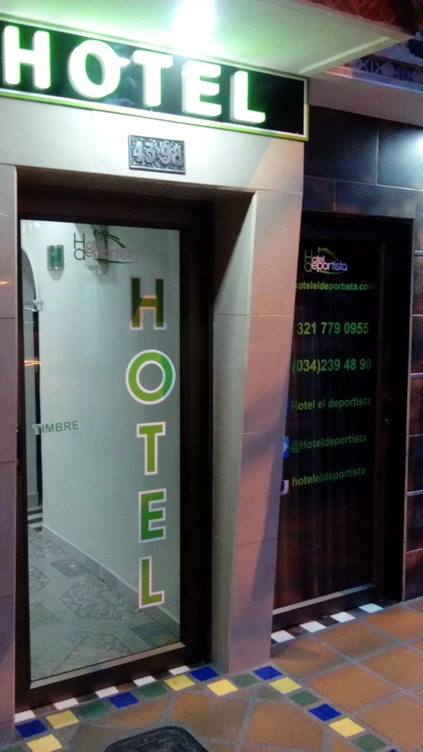 Facade/entrance in Hotel El Deportista