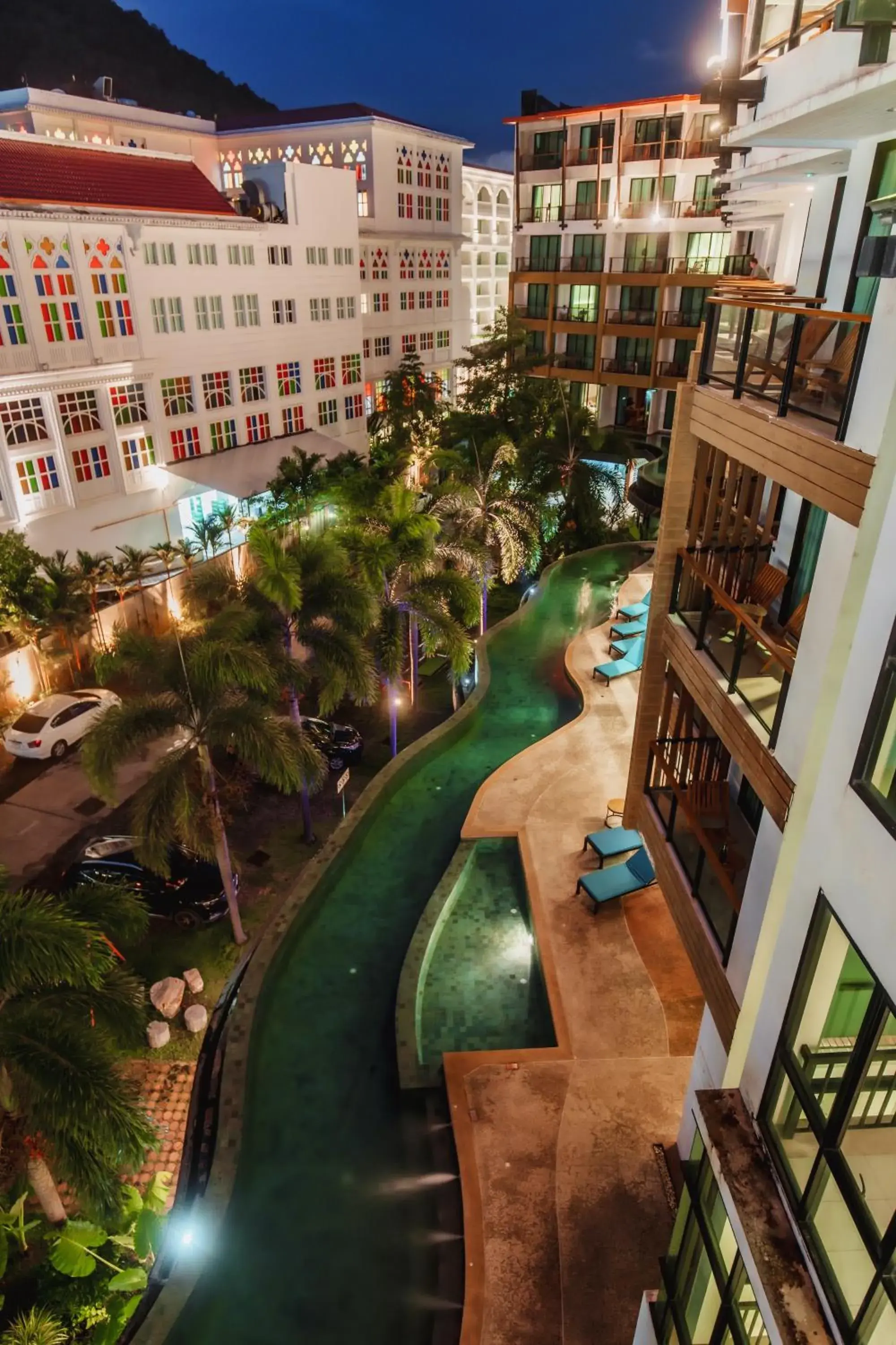 Executive Twin Room - Pool View in The Lunar Patong Executive Twin Room - Pool View in The Lunar Patong