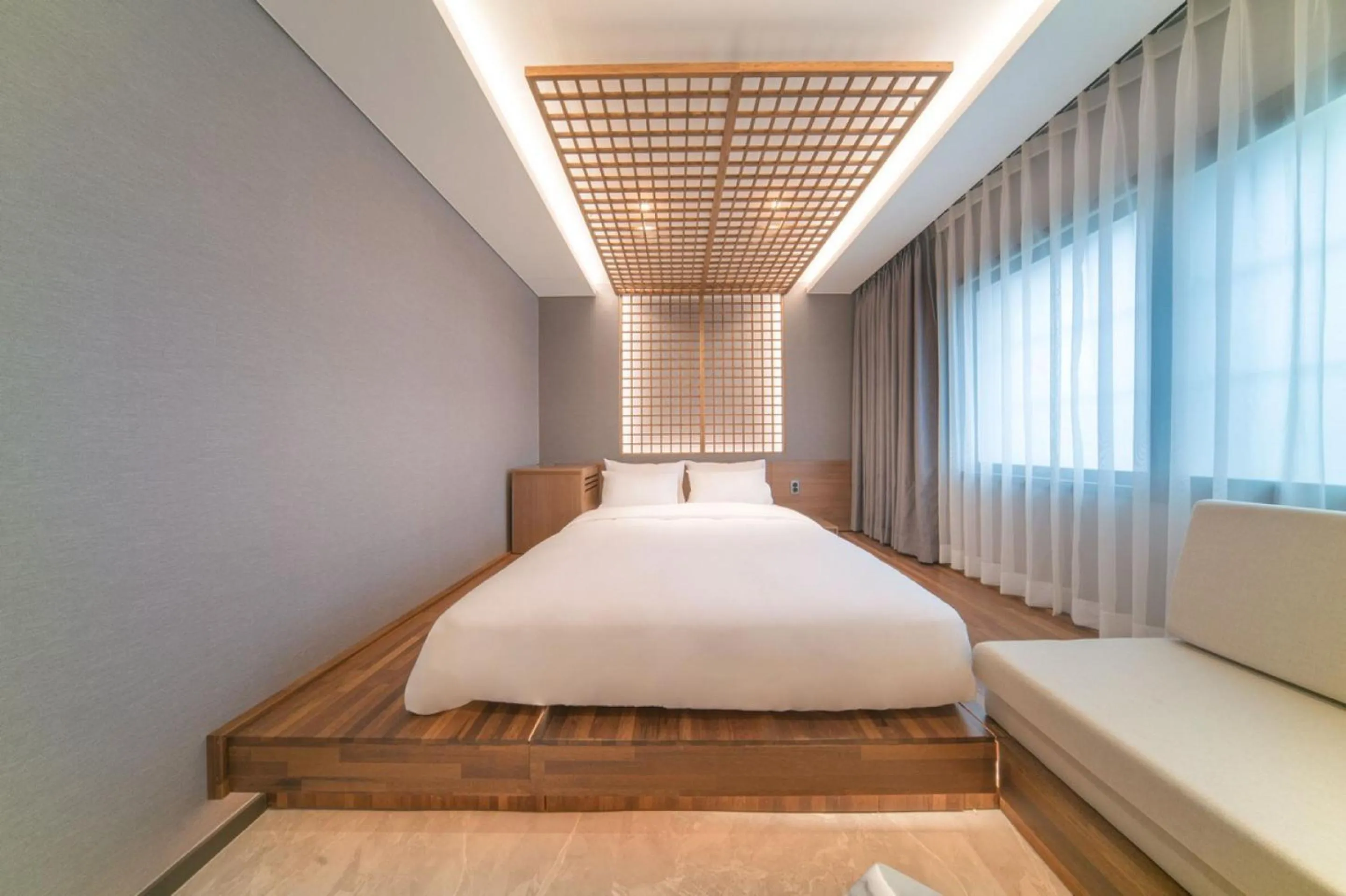 Bed in Yeon Hwa Moon Hotel