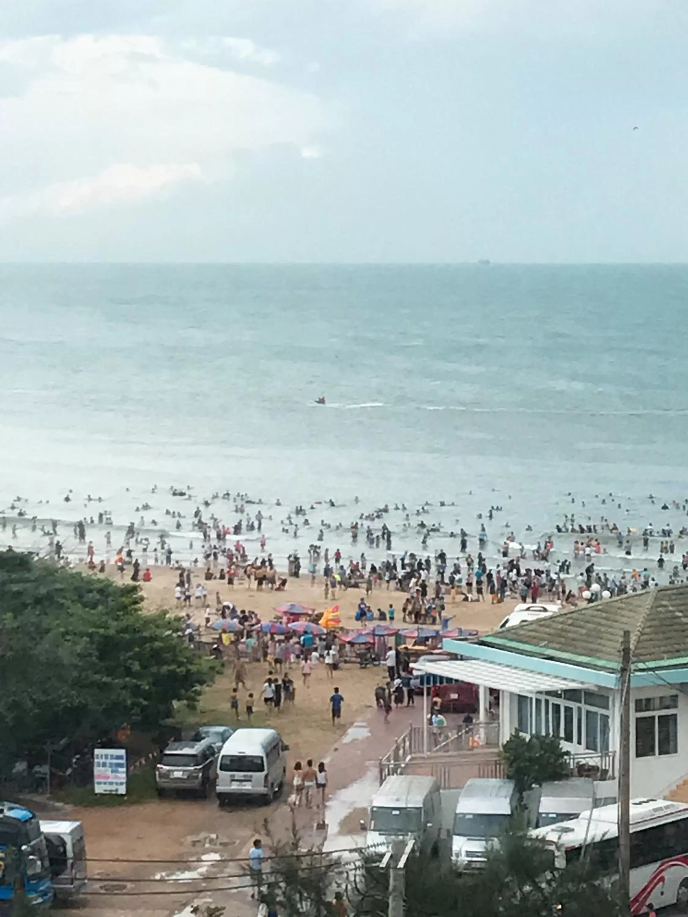 Sea view, Beach in Hoang Phat Hotel